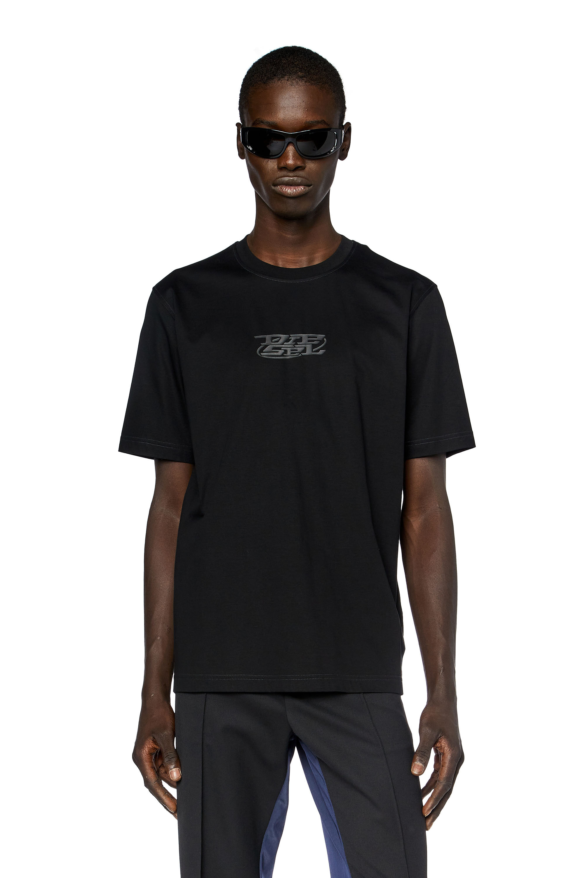 Diesel - T-MUST-SLITS-N, Hombre Camiseta de algodón mercerizado con logotipo estampado in Negro - Image 3