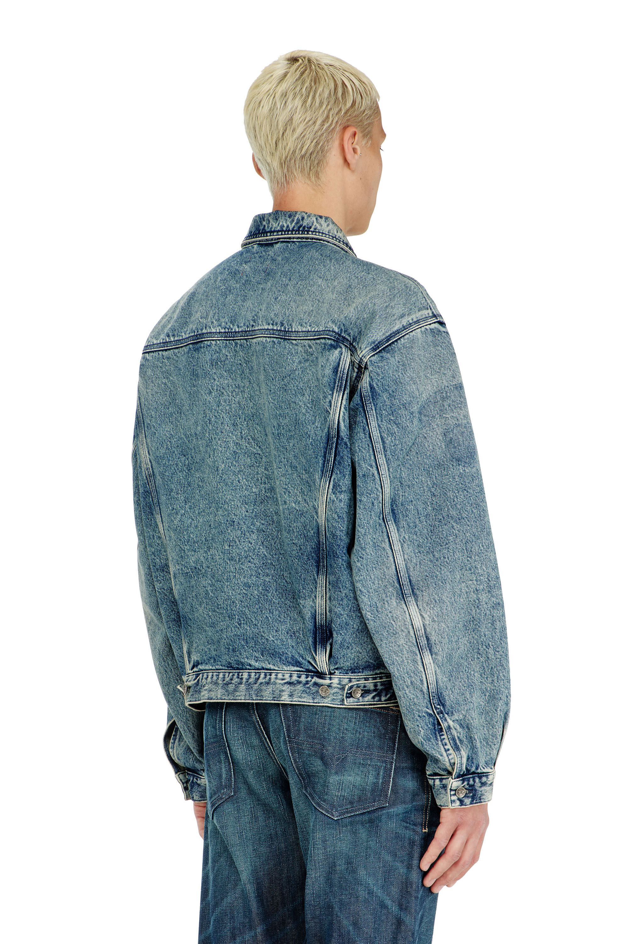 Diesel - D-DENVER-S2, Chaqueta trucker con efecto patch Unisex in Azul marino - 4