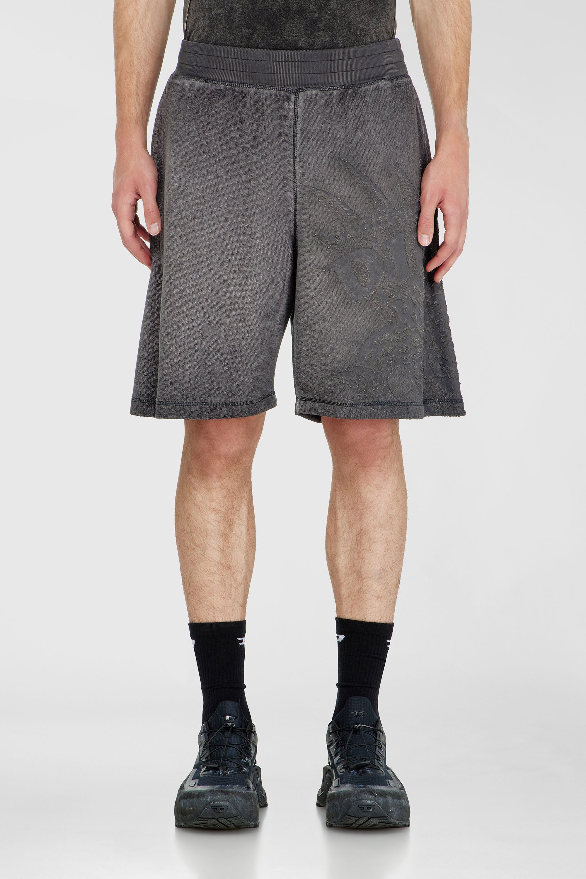 Diesel - P-RAWCROW, Pantalones cortos tipo sudadera con motivos devor&eacute; Hombre in Gris - 3