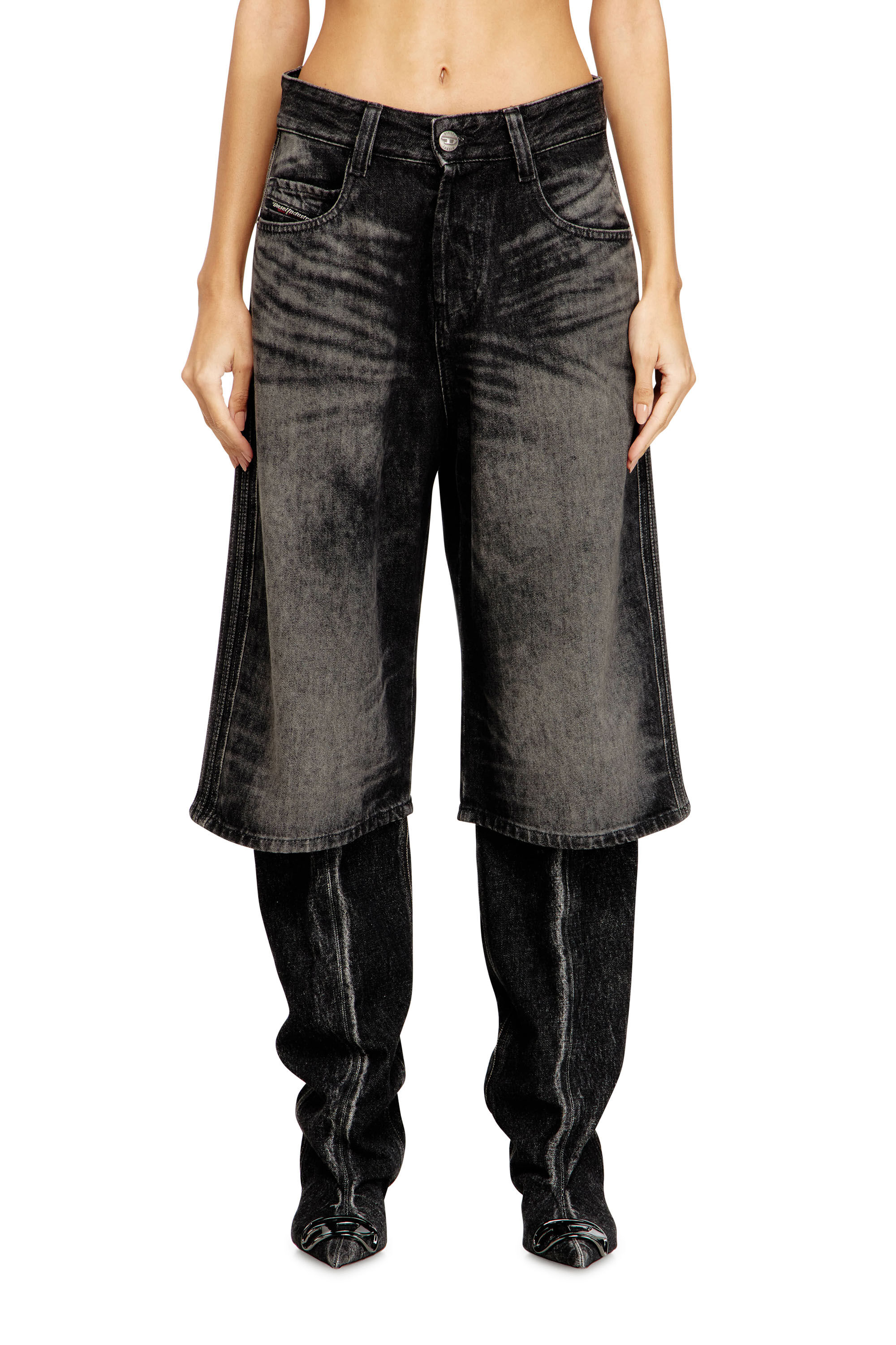 Diesel - D-ENIM-M-SHORT-S, Bermudas largas en denim de algod&oacute;n y c&aacute;&ntilde;amo tratado Unisex in ToBeDefined - 1