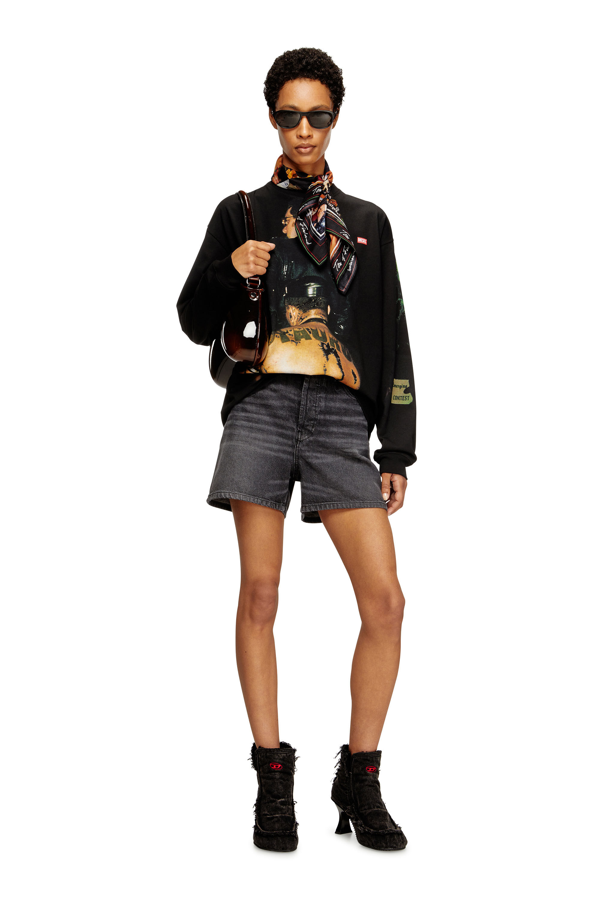 Diesel - PR-T-BOXT-LS-TOM25-1, Camiseta de manga larga con estampado gráfico Unisex in Negro - 6