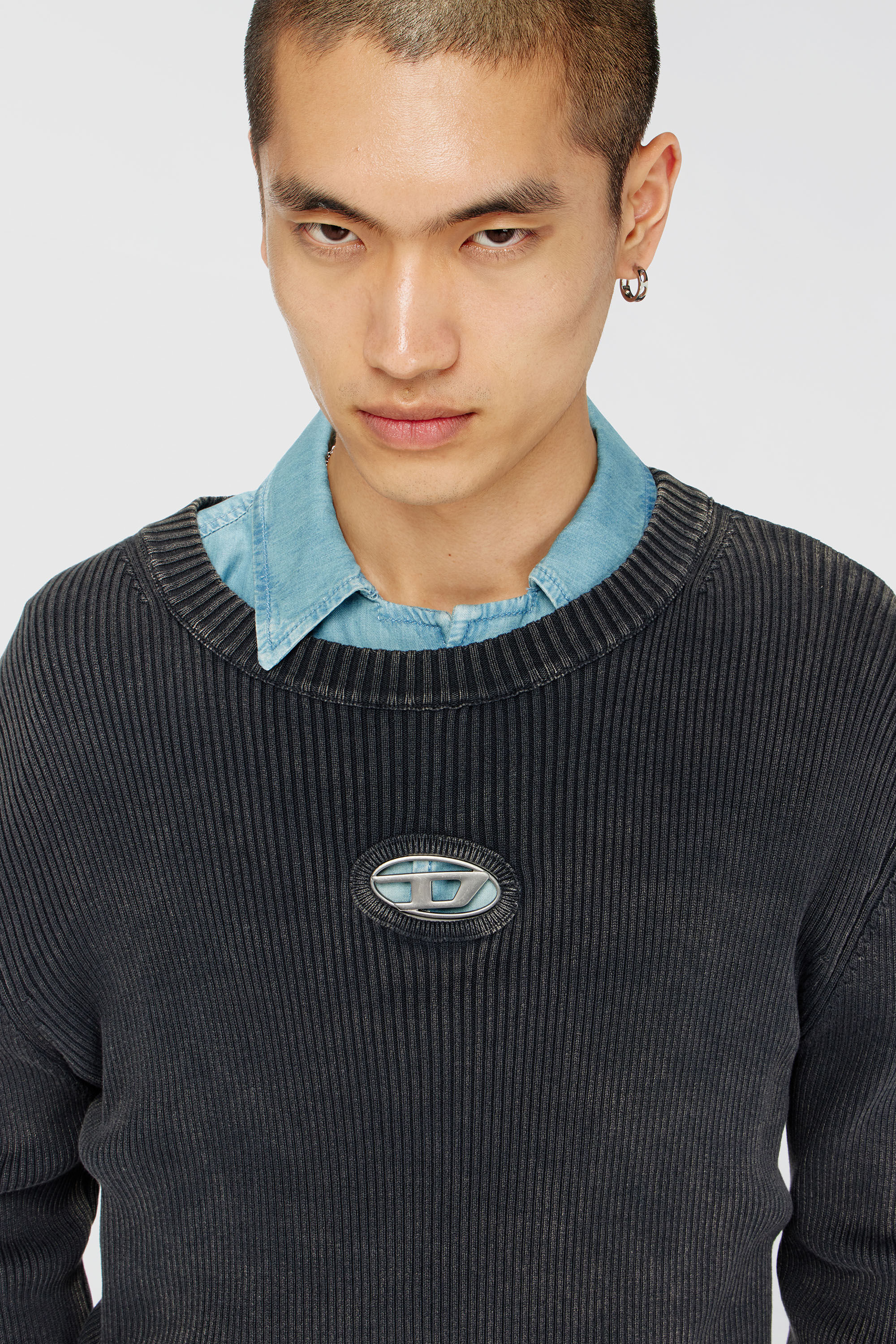 Diesel - K-DARIN-D, Jersey desgastado con logotipo recortado Hombre in Negro - 5