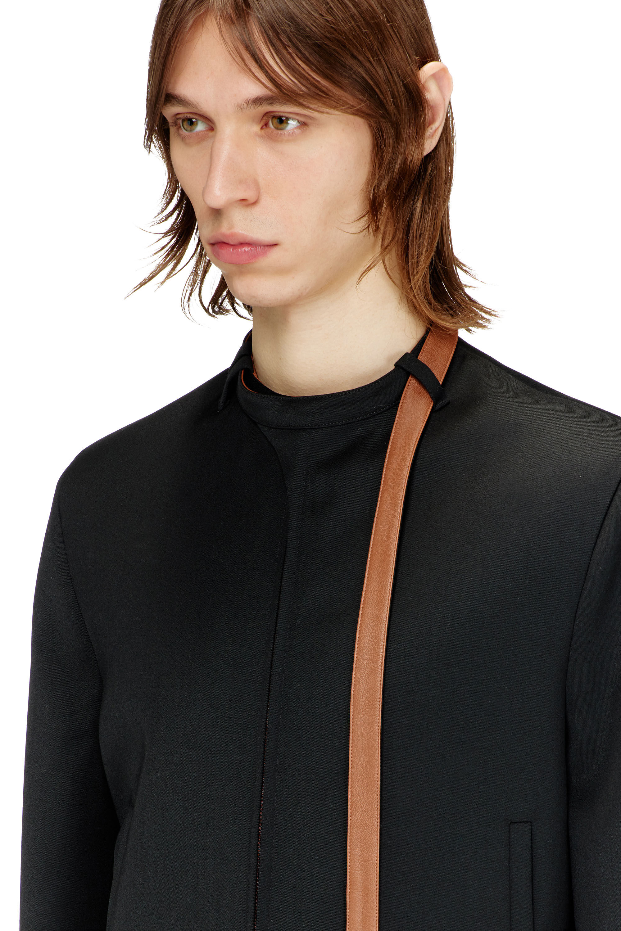 Diesel - J-NURIEL-A, Chaqueta entallada con correa de cuello estilo biker Hombre in Negro - 5