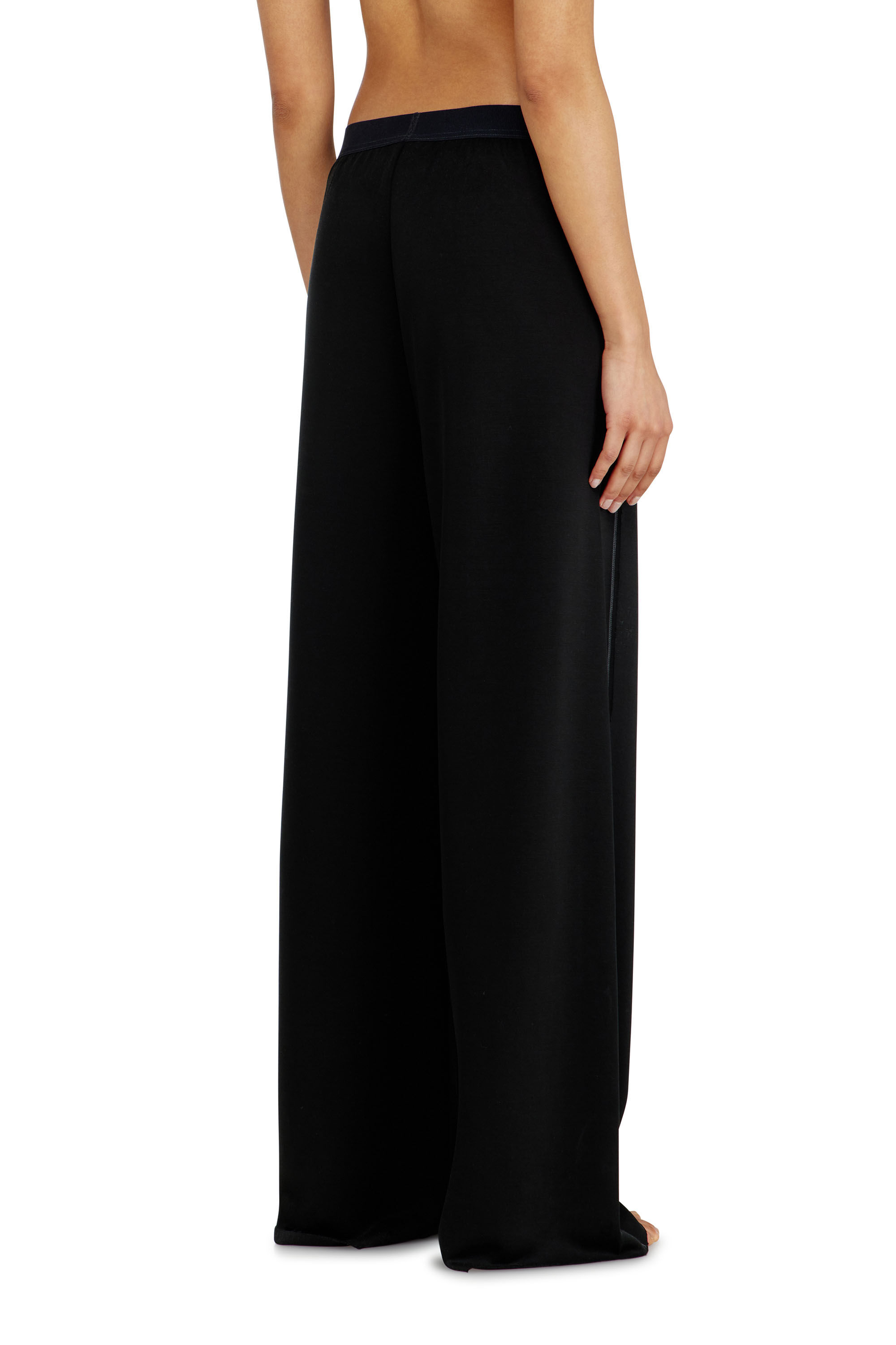 Diesel - ALYSA-UTLT, Pantal&oacute;n jogger en scuba el&aacute;stico ligero Mujer in Negro - 3