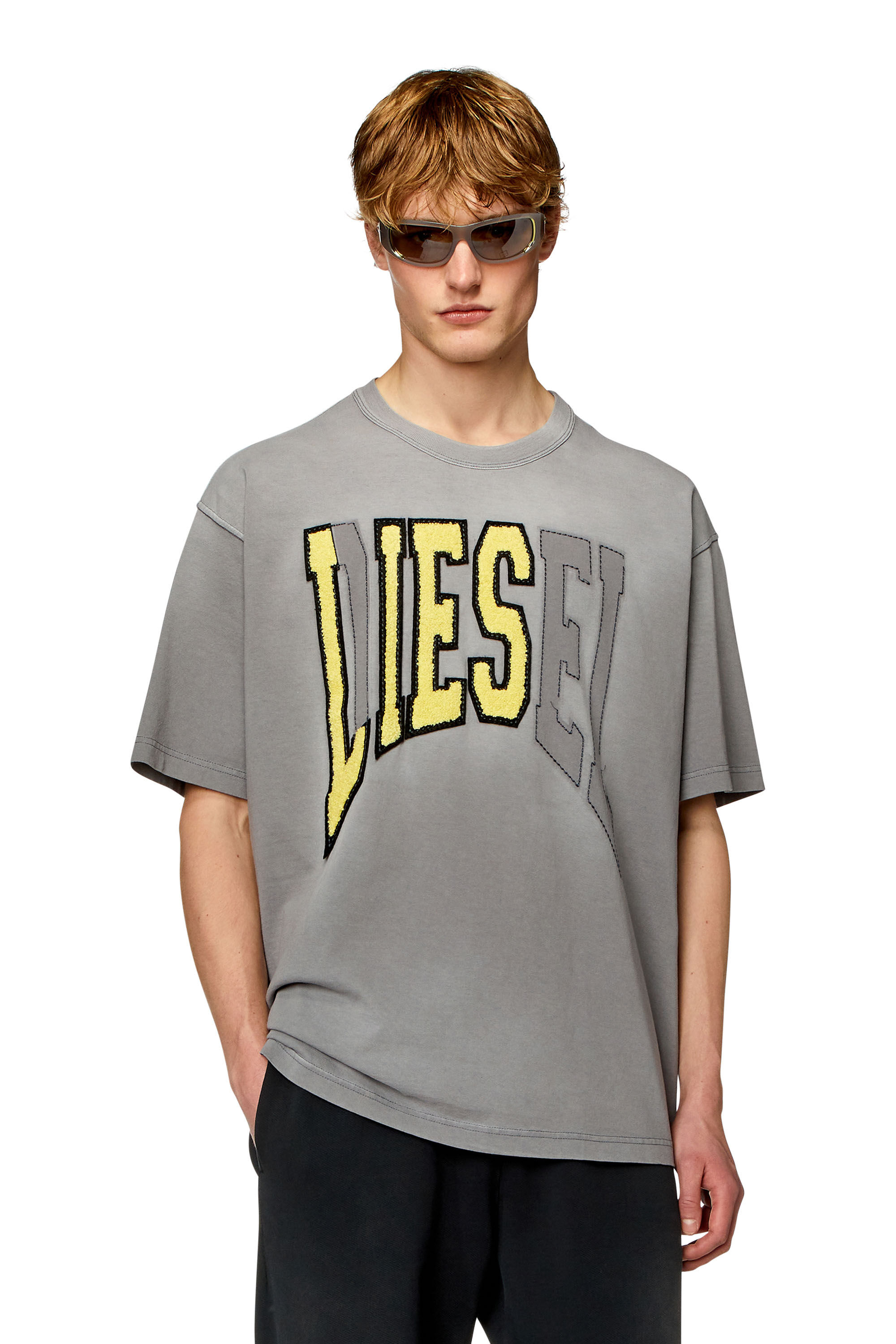 Diesel - T-WASH-N, Hombre Camiseta extragrande con logotipo Diesel Lies in Gris - Image 3