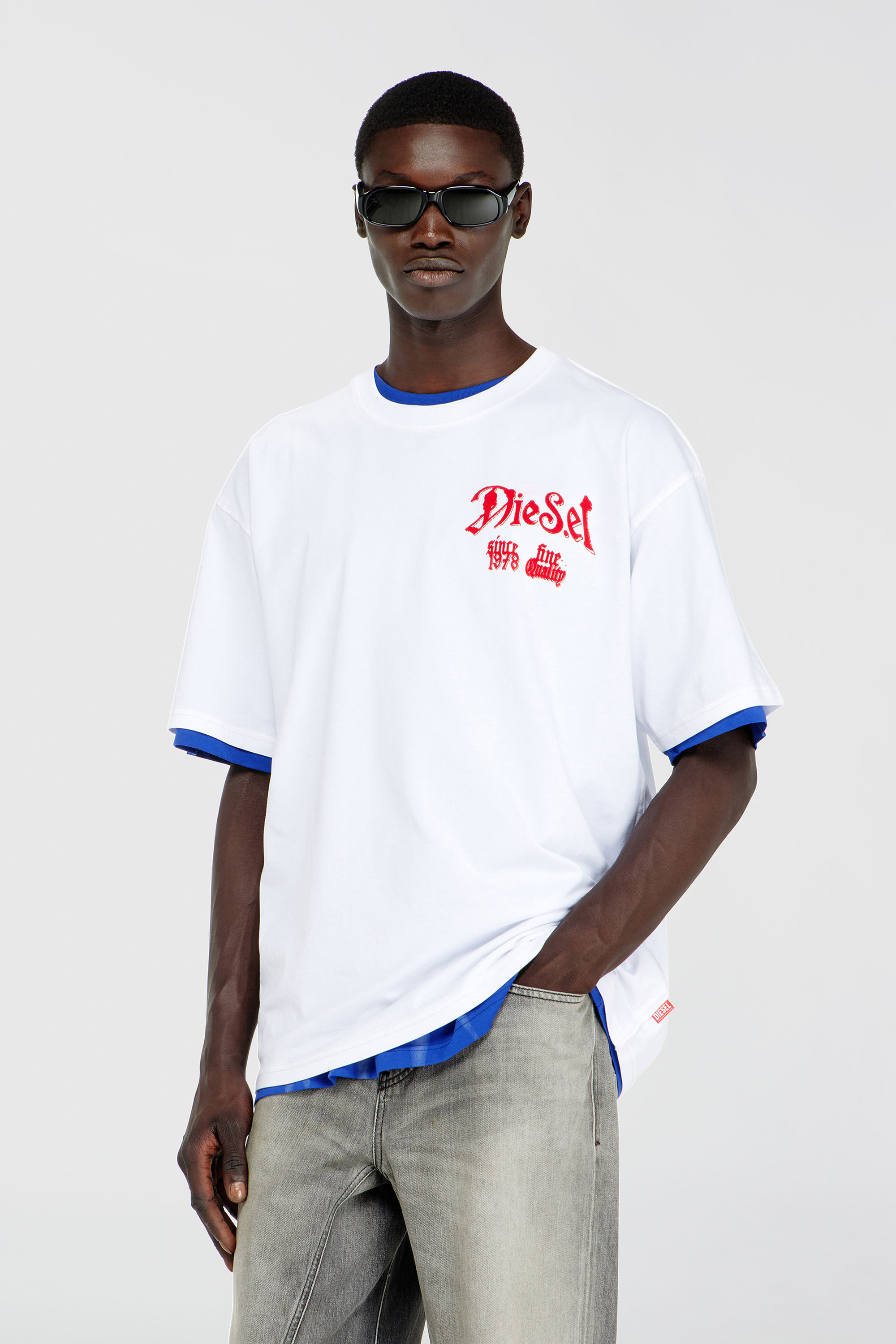Diesel - T-BOXT-AA2, Camiseta de algod&oacute;n con gr&aacute;fico flocado Hombre in Blanco - 3