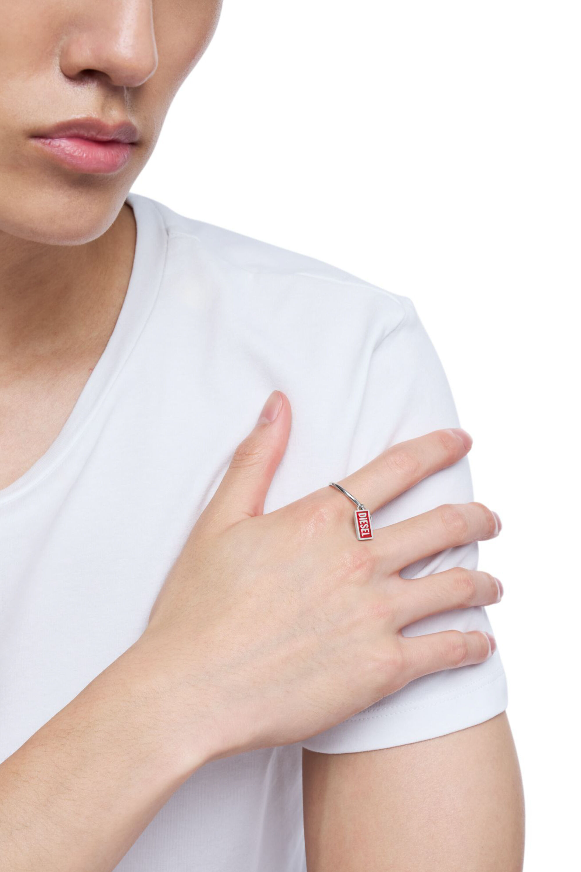 Diesel - DX1618931 JEWELLERY, Anillo con colgante del logo en acero inoxidable Unisex in Rojo - 5