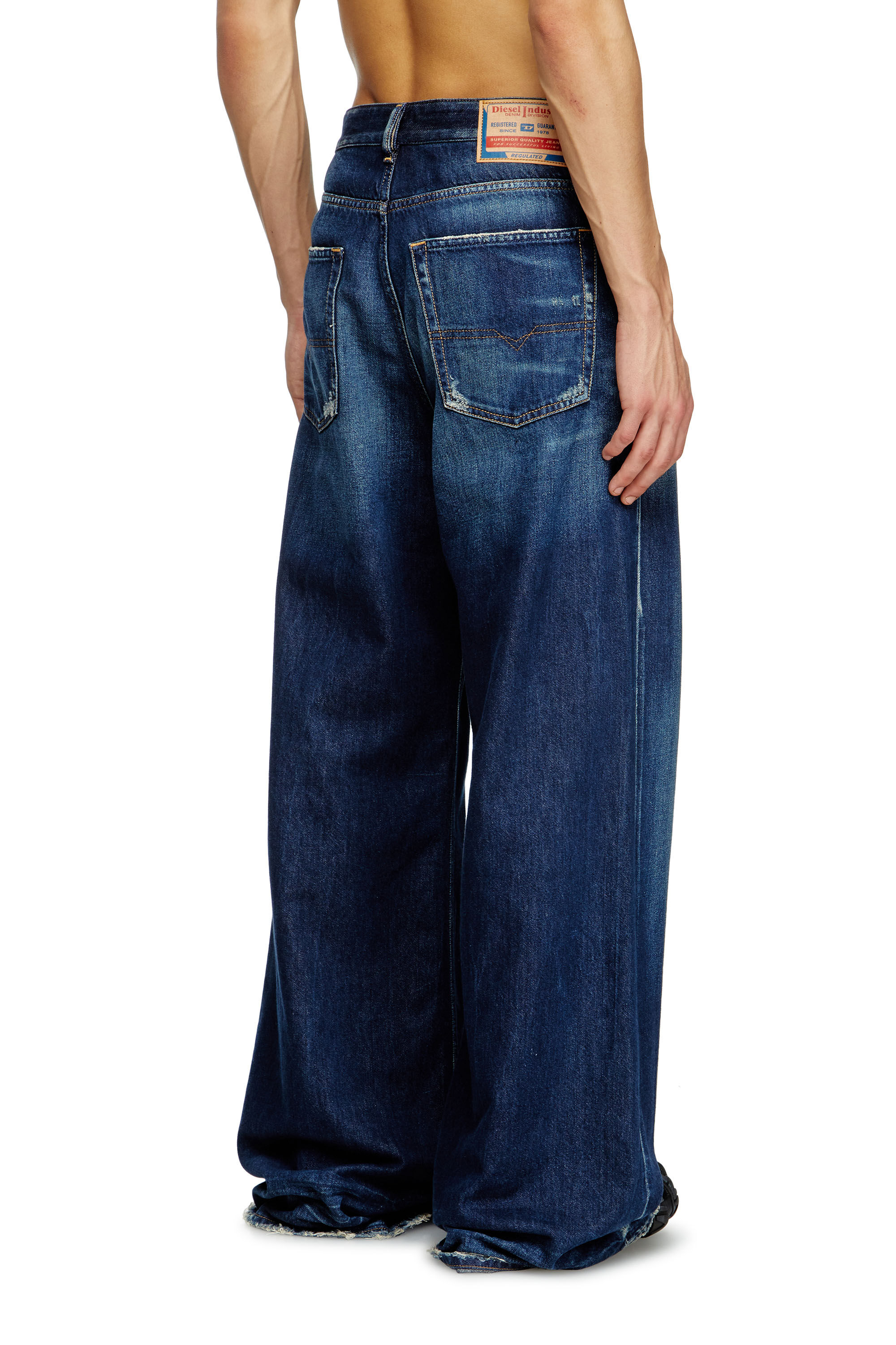Diesel - Relaxed Jeans D-Rise 09M06 Hombre, Azul Oscuro - 4