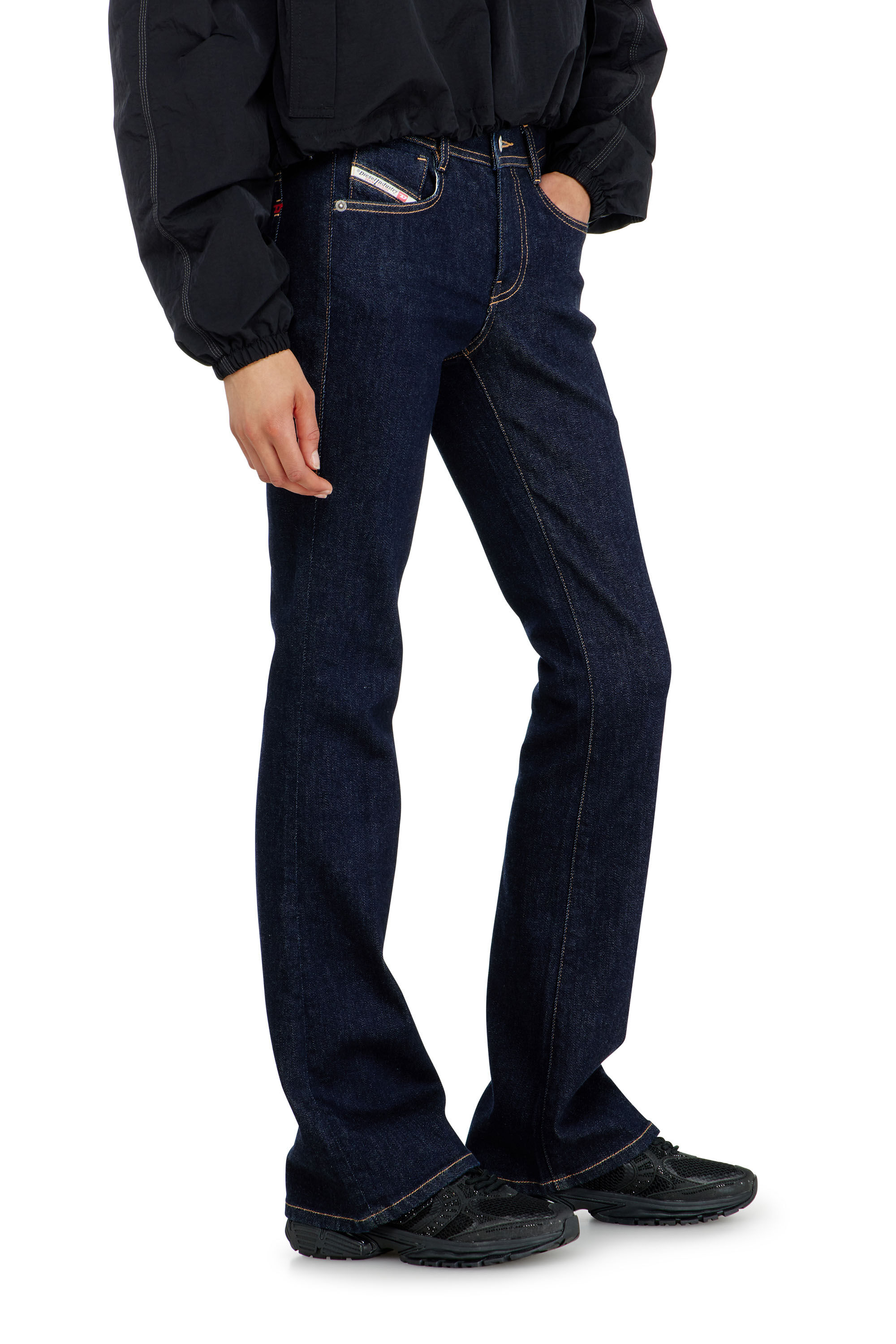 Diesel - Bootcut Jeans 1969 D-Ebbey 0HDBM Mujer, null - 4