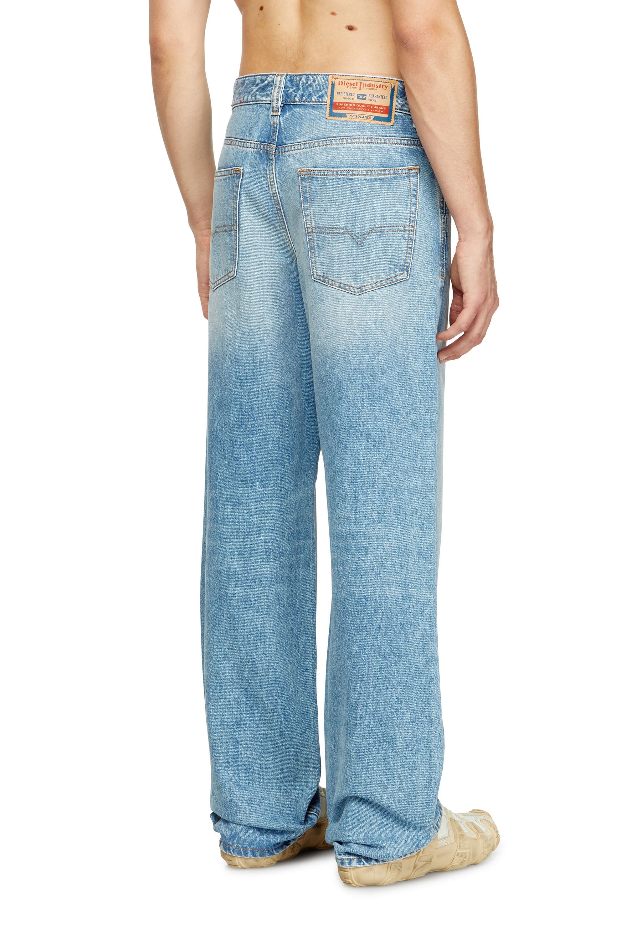 Diesel - Relaxed Jeans 2001 D-Macro 09I29 Hombre, Azul Claro - 4