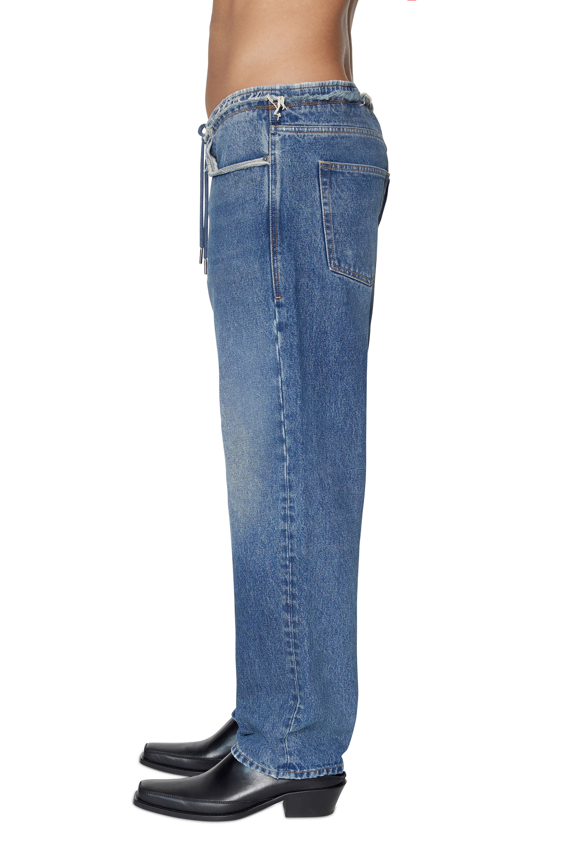 Diesel - D-Sert 007F2 Straight Jeans, Azul medio - Image 5