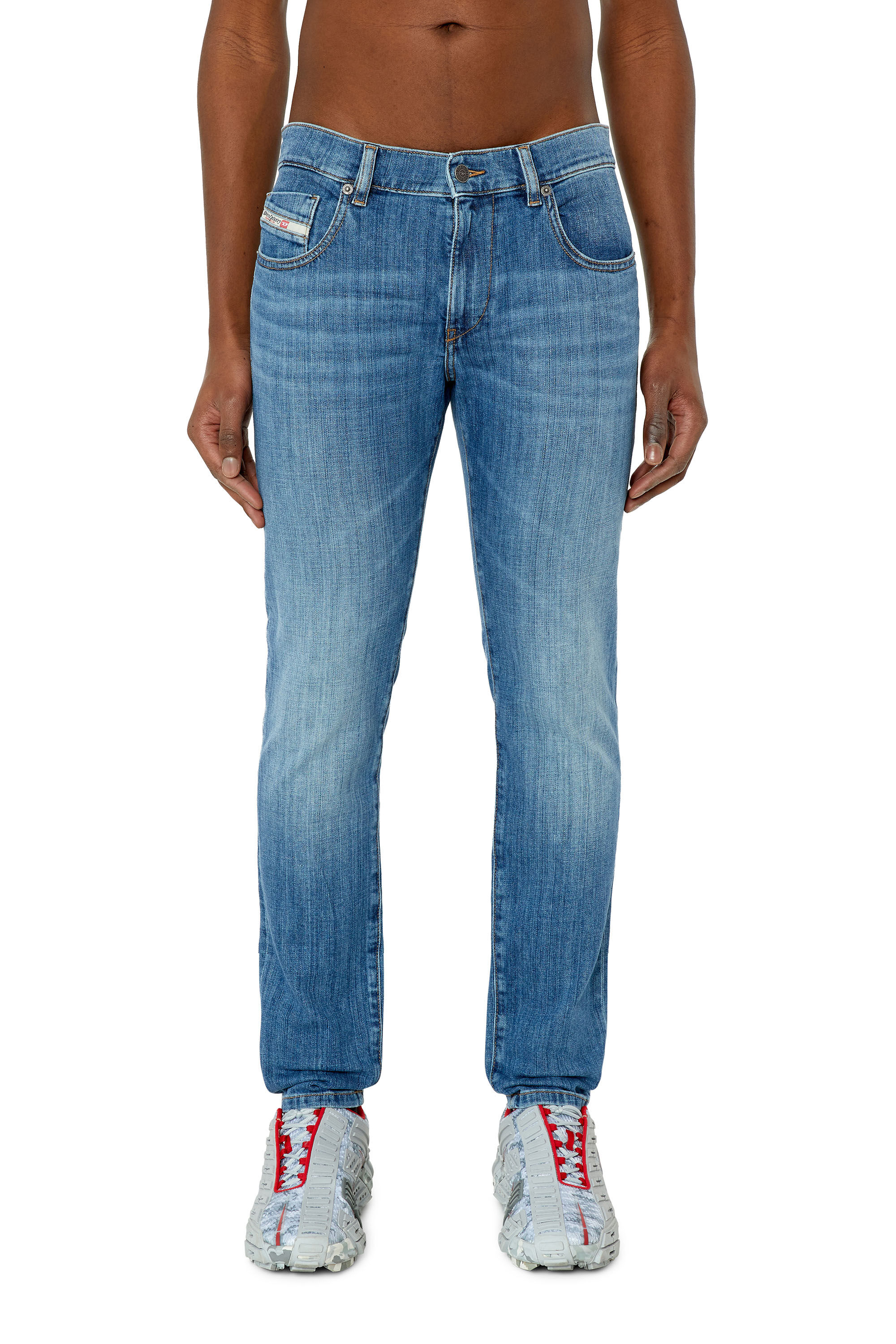 Diesel - 2019 D-Strukt 0EKAI Slim Jeans, Azul medio - Image 3