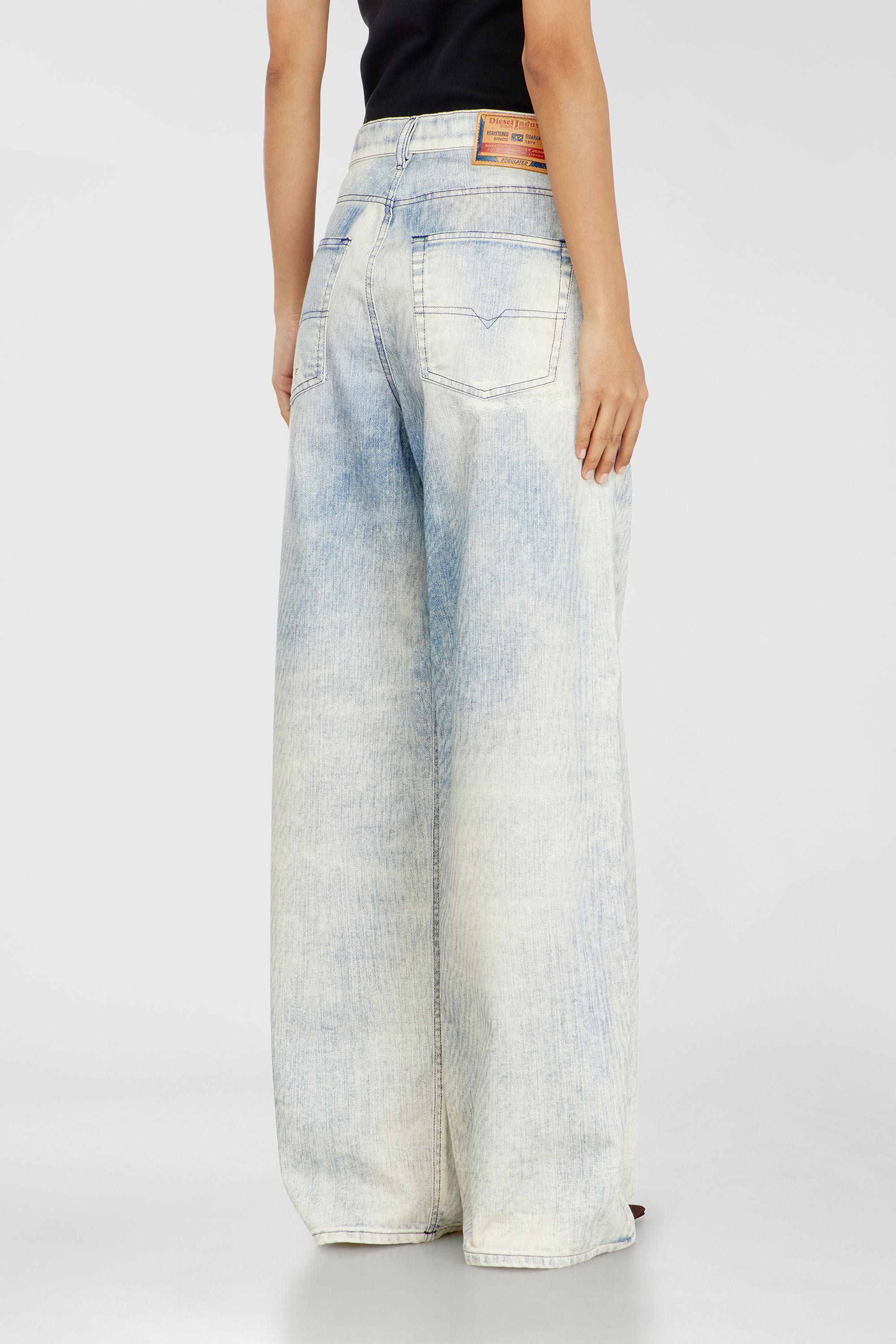 Diesel - Relaxed Jeans 1996 D-Sire 09R69 Mujer, Azul Claro - 5