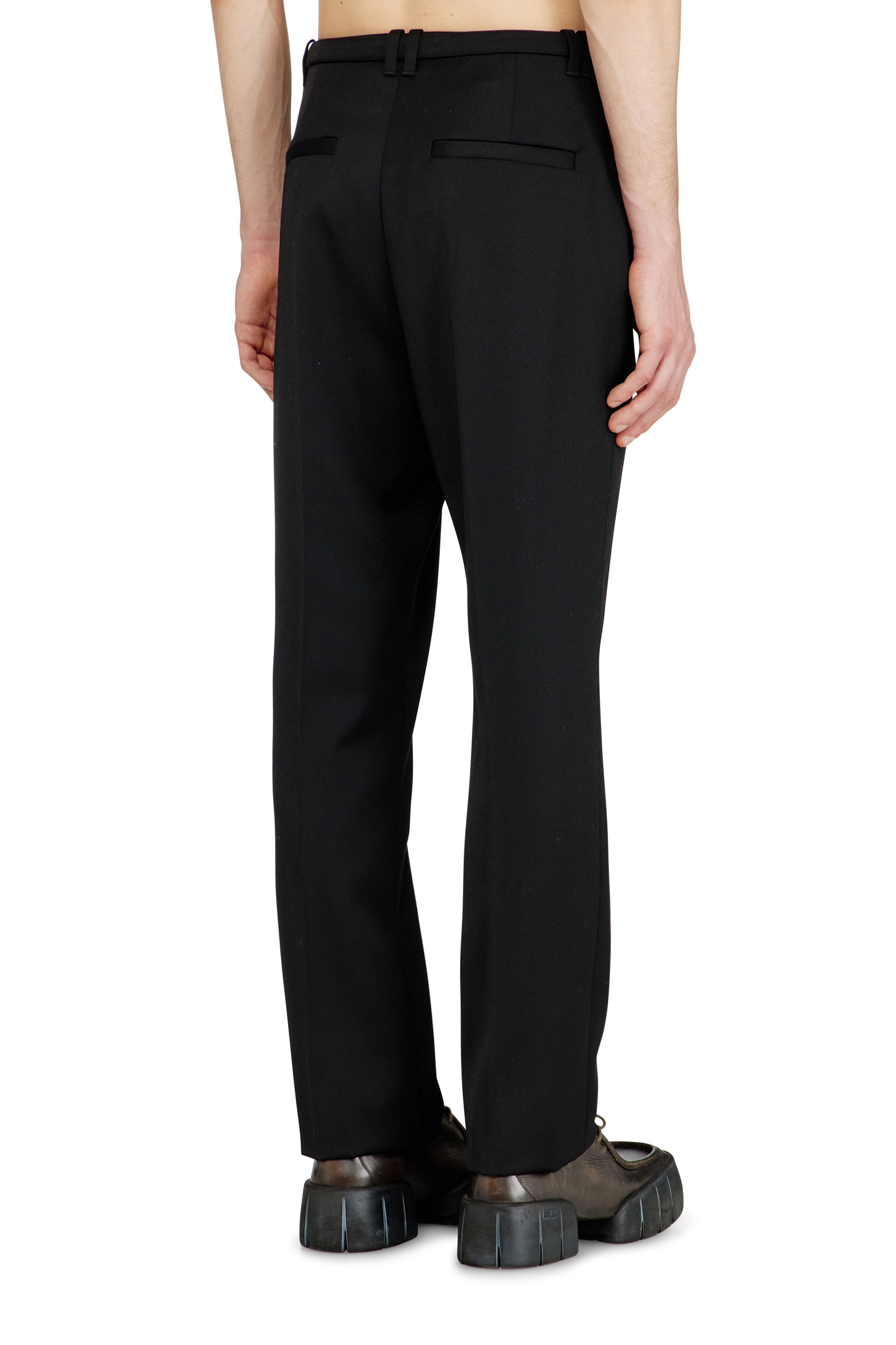Diesel - P-NEDAR-A, Pantalones de corte sastre con cintur&oacute;n tipo biker Hombre in Negro - 4