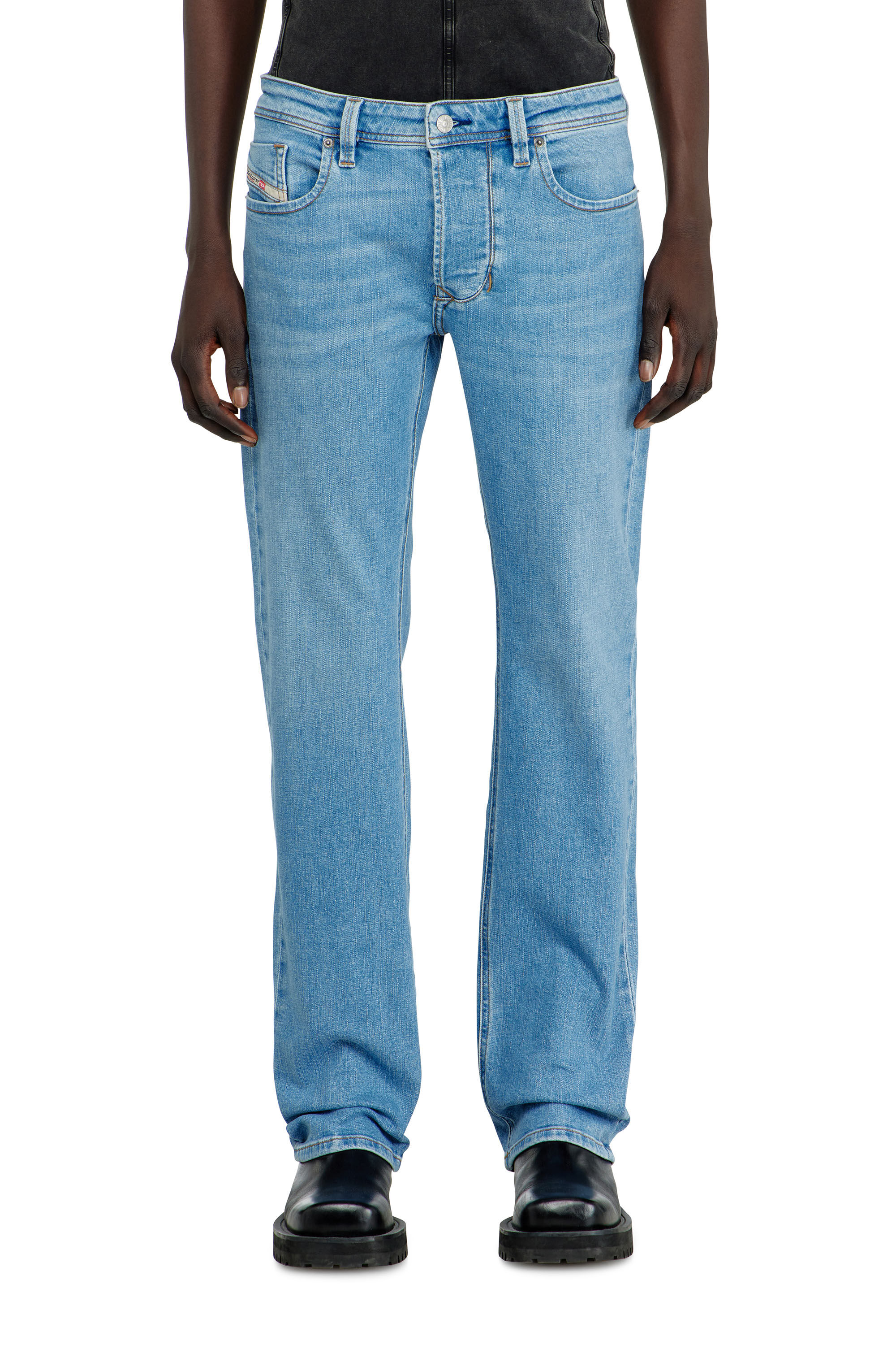 Diesel - Regular Jeans 1985 Larkee 0HDBJ Hombre, Azul Claro - 4