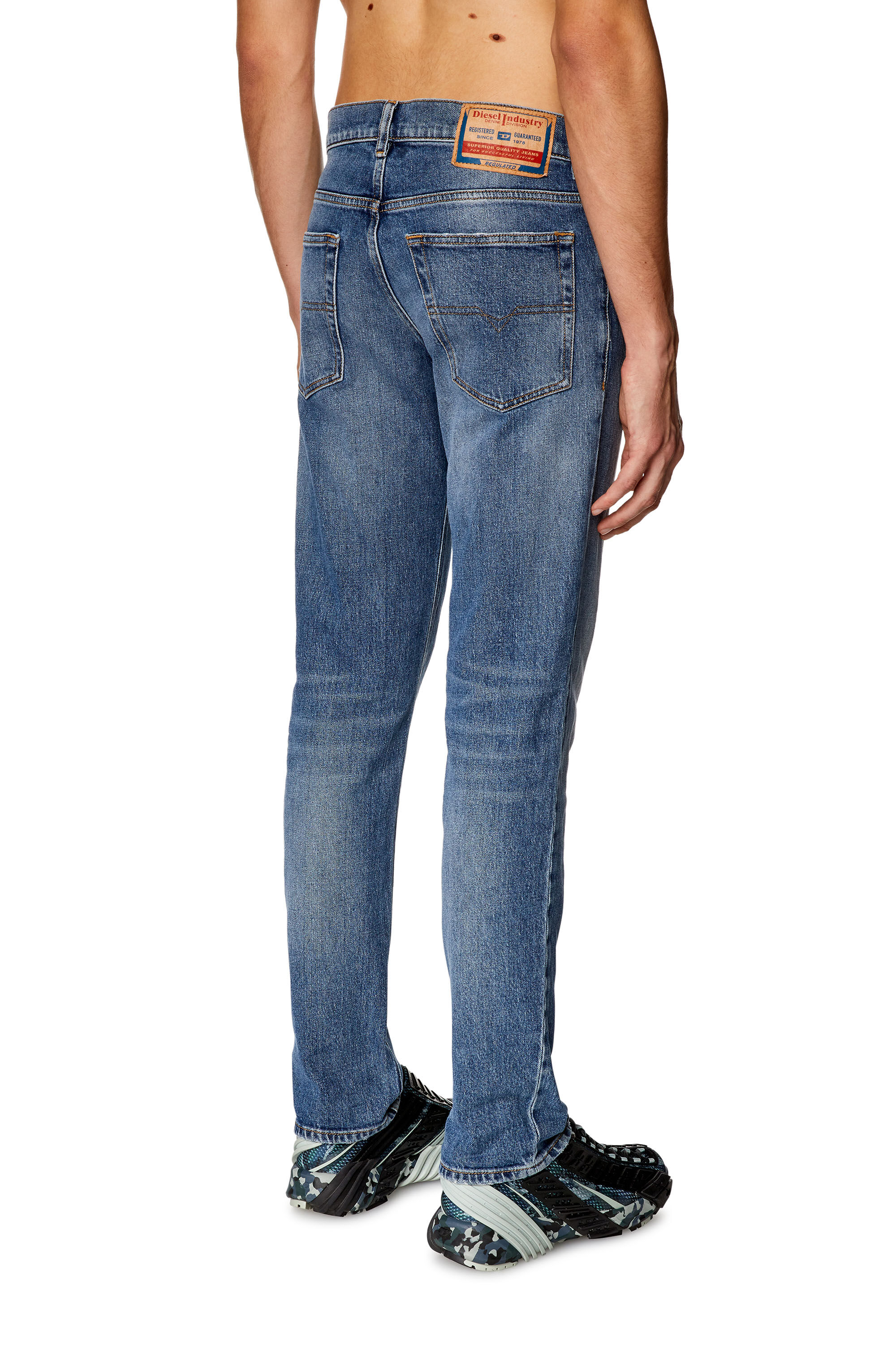 Diesel - Man Tapered Jeans 2023 D-Finitive 09I16, Medium blue - Image 4