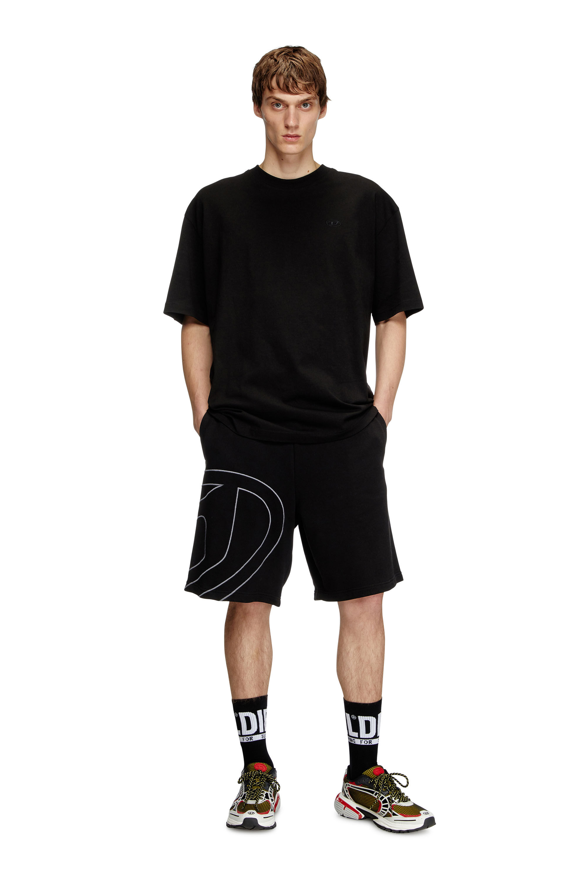 Diesel - P-CROW-MEGOVAL, Pantalones deportivos cortos con logotipo D grande Hombre in Negro - 1