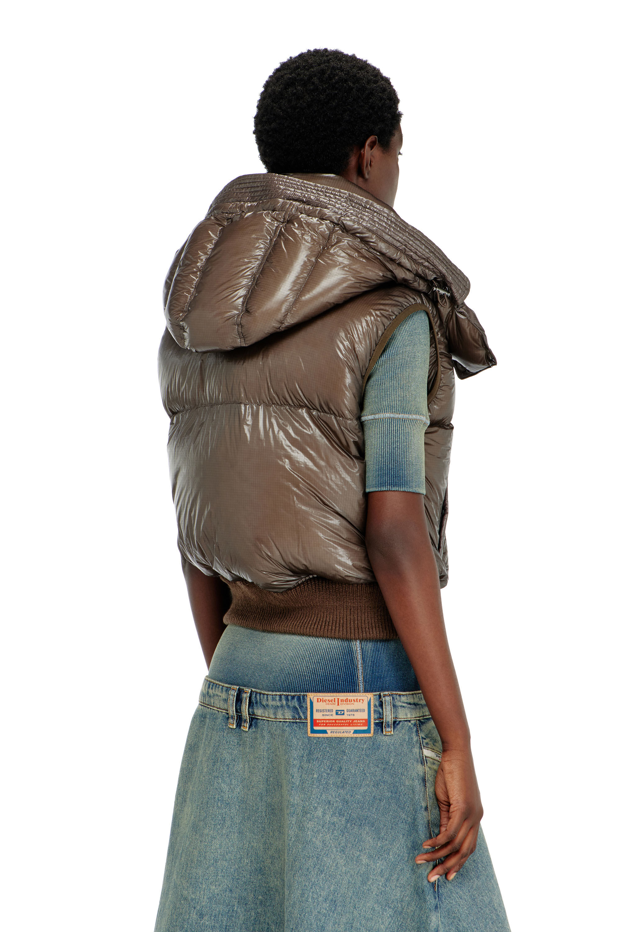 Diesel - W-PEYT-SSL-NEW-T1, Chaleco de plumas en ripstop con capucha desmontable Mujer in Marr&oacute;n - 4