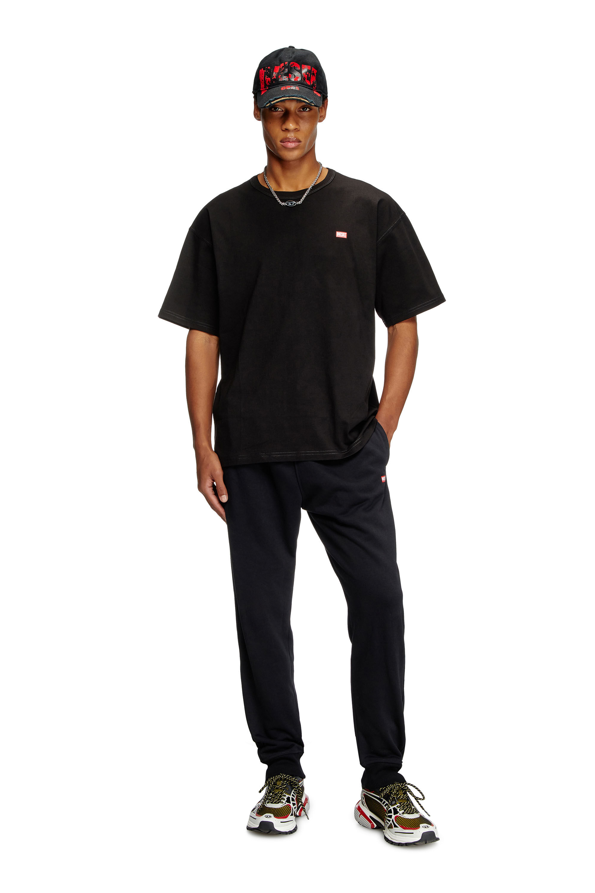 Diesel - T-BOXT-R30, Camiseta con logotipo pequeño Hombre in Negro - 1