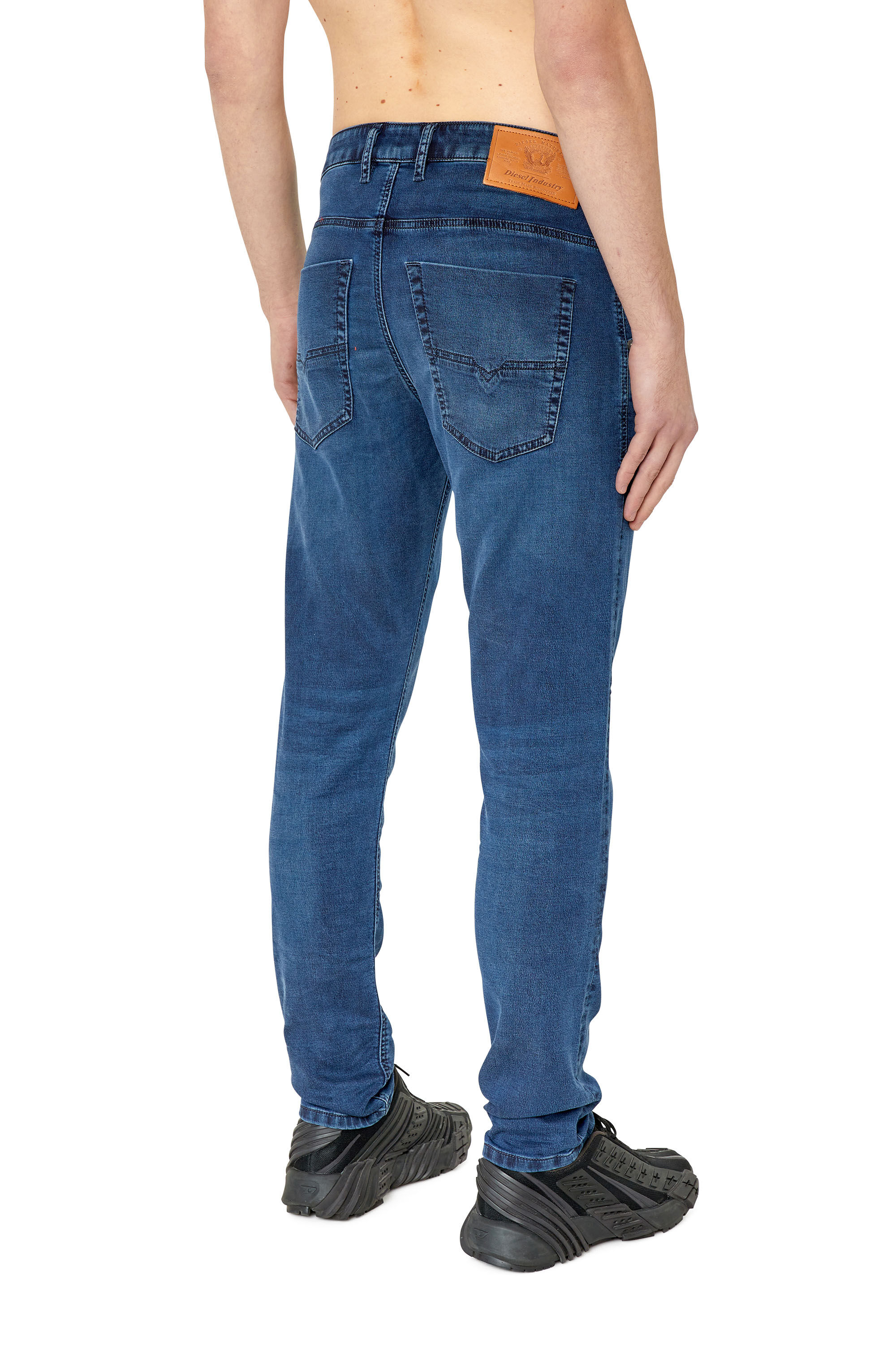 Diesel - Krooley JoggJeans® 068CT Tapered, Azul Oscuro - Image 4