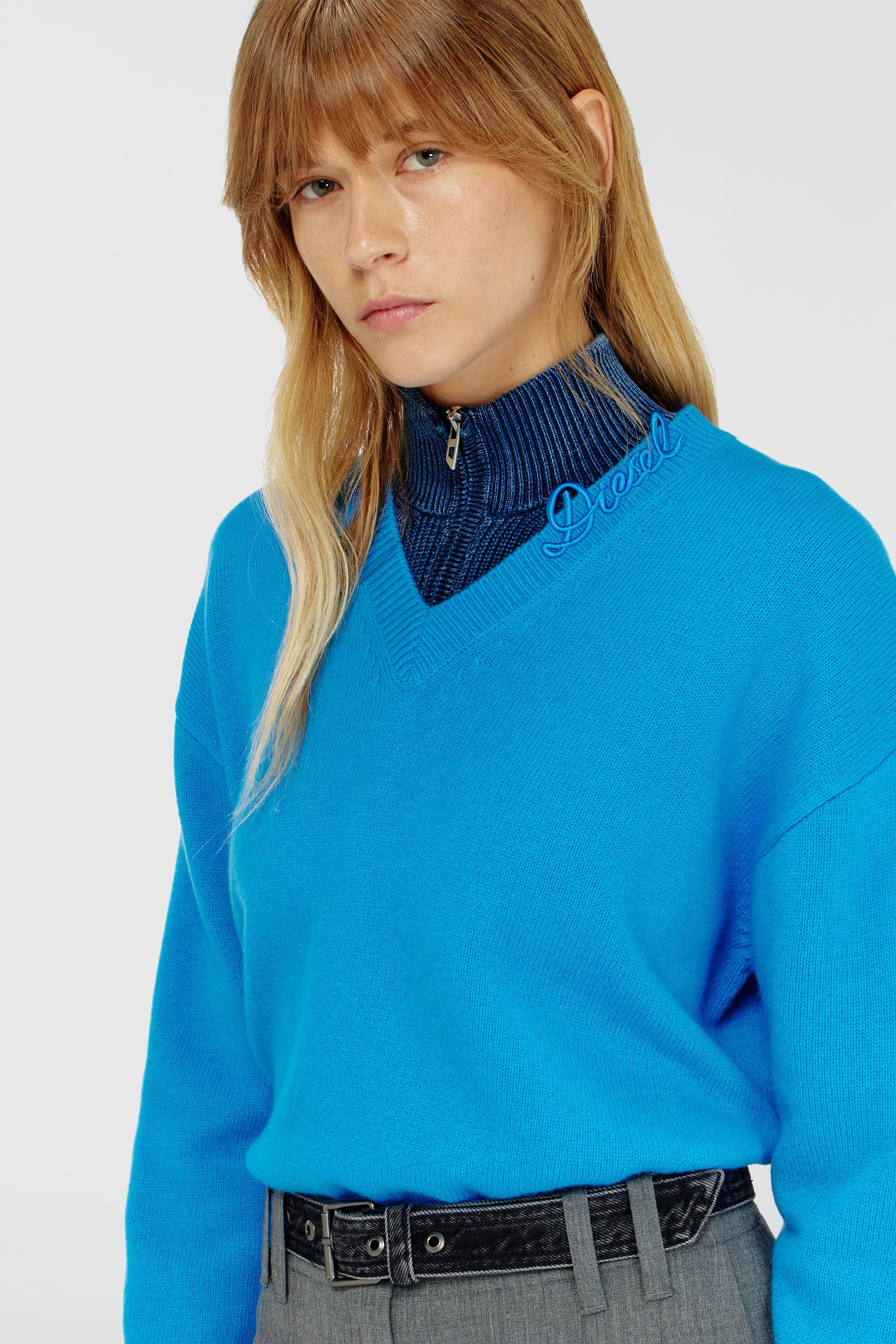 Diesel - M-IMOSA, Jersey de lana de pico con logo en el cuello Mujer in Azul marino - 4