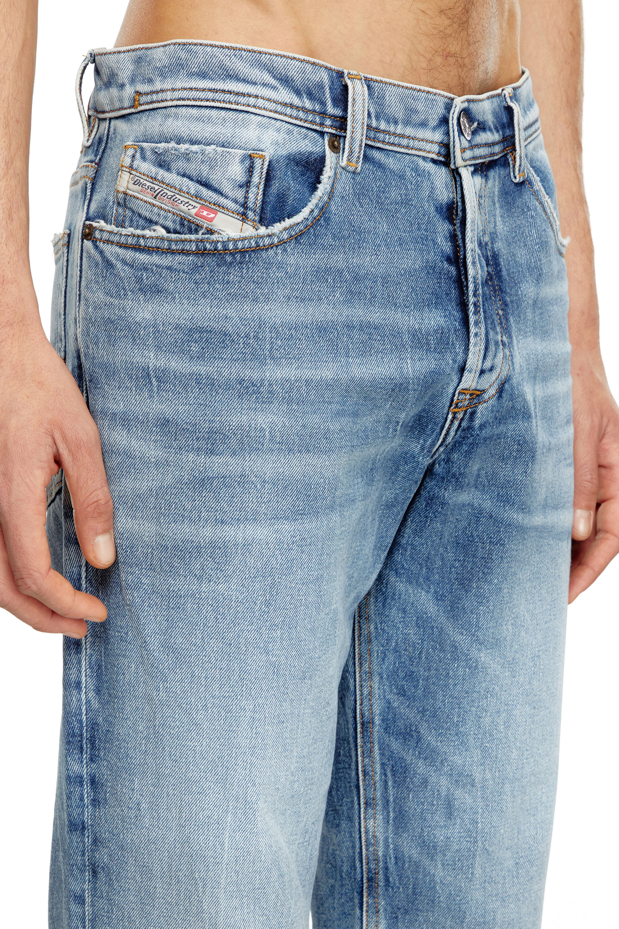 Diesel - Tapered Jeans 2023 D-Finitive 09J54, Hombre Tapered Jeans - 2023 D-Finitive in Azul marino - Image 5