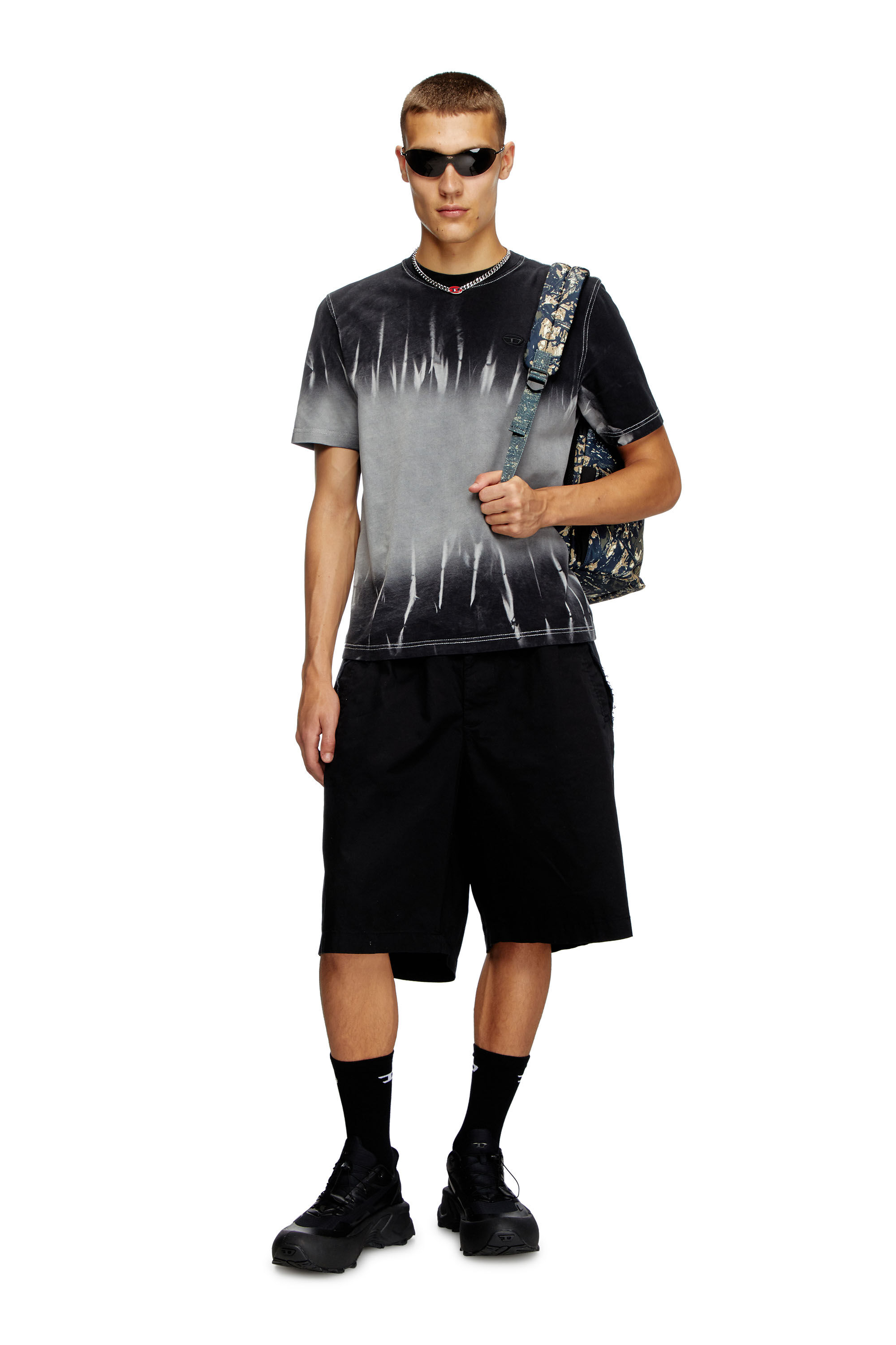 Diesel - T-ADJUST-R21, Camiseta teñida con la técnica de tie-dye con logotipo bordado Hombre in Negro - 1