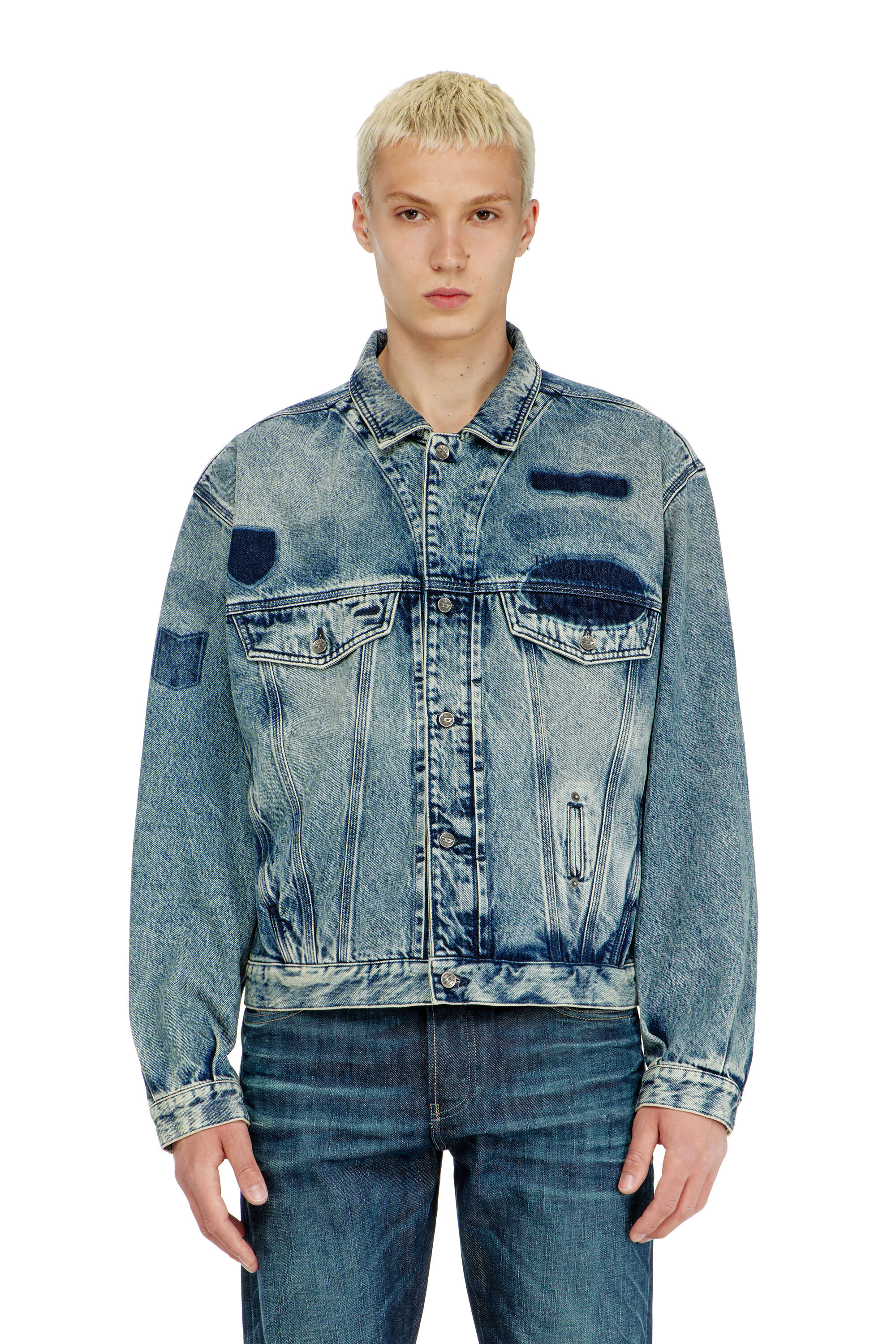 Diesel - D-DENVER-S2, Chaqueta trucker con efecto patch Unisex in Azul marino - 3
