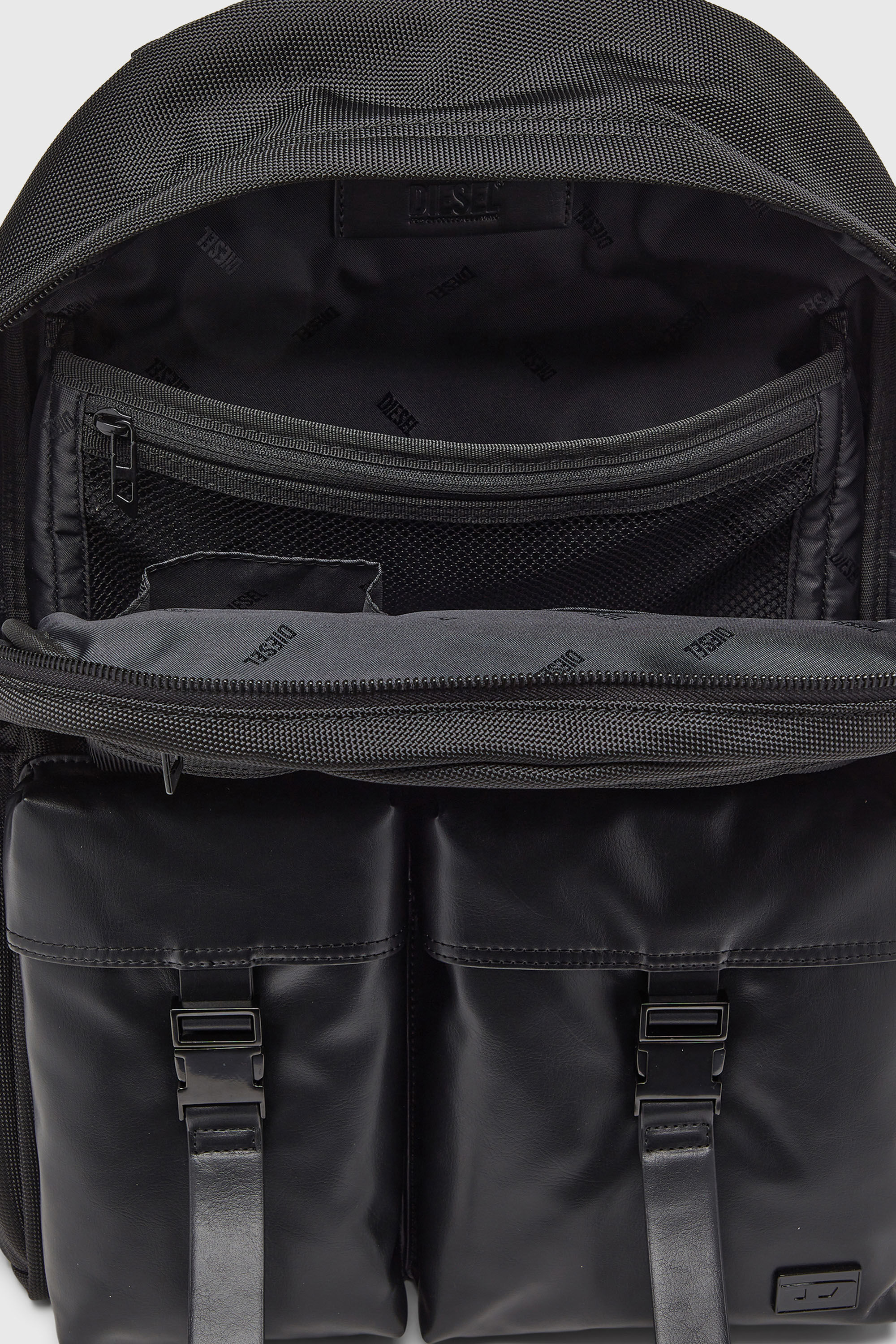 Diesel - MULTI-PKTS BACKPACK X, Multi-Pkts - Mochila de nailon con bolsillos frontales Unisex in Negro - 3