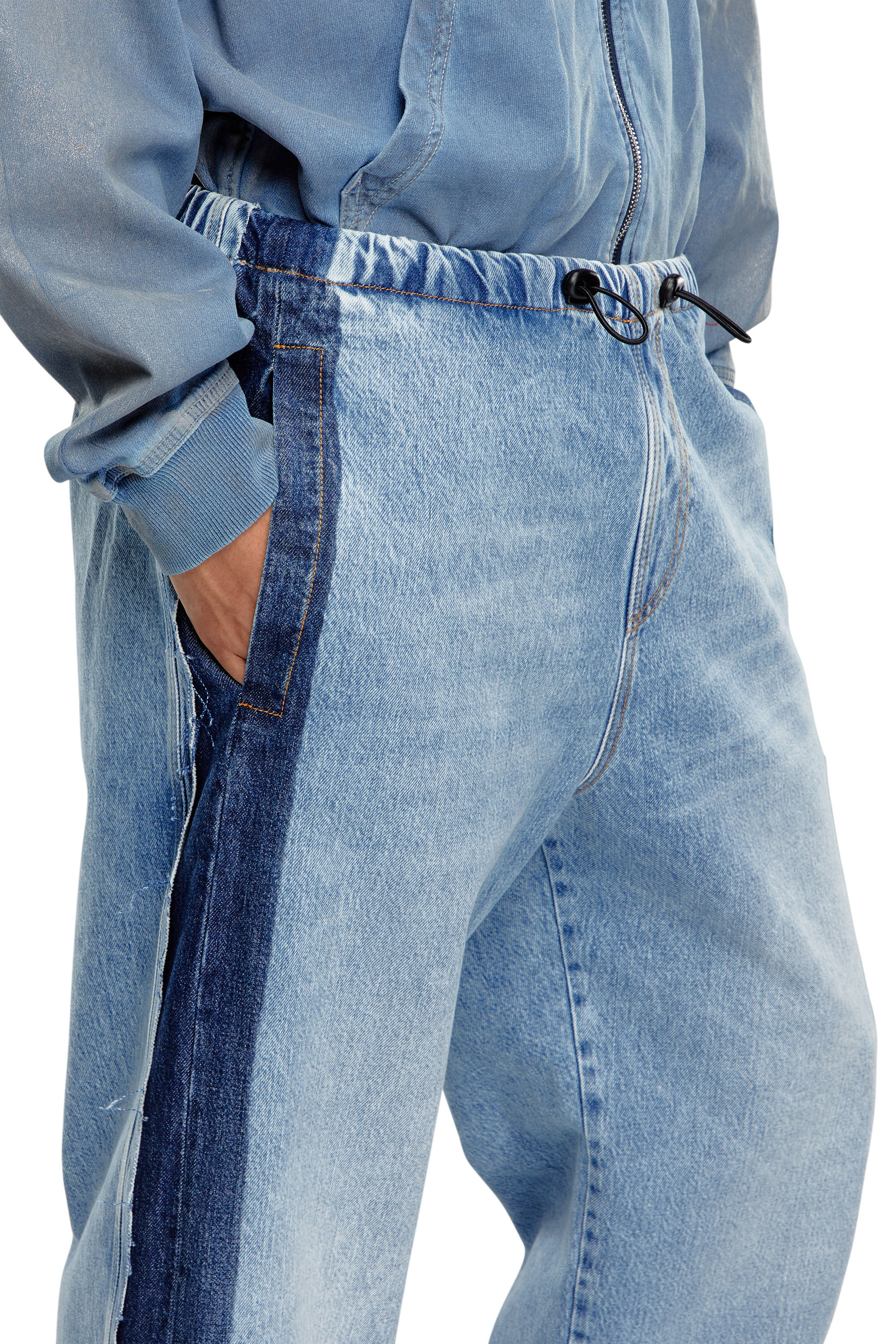 Diesel - Straight Jeans D-Martial 0GHAC, Azul Claro - Image 5