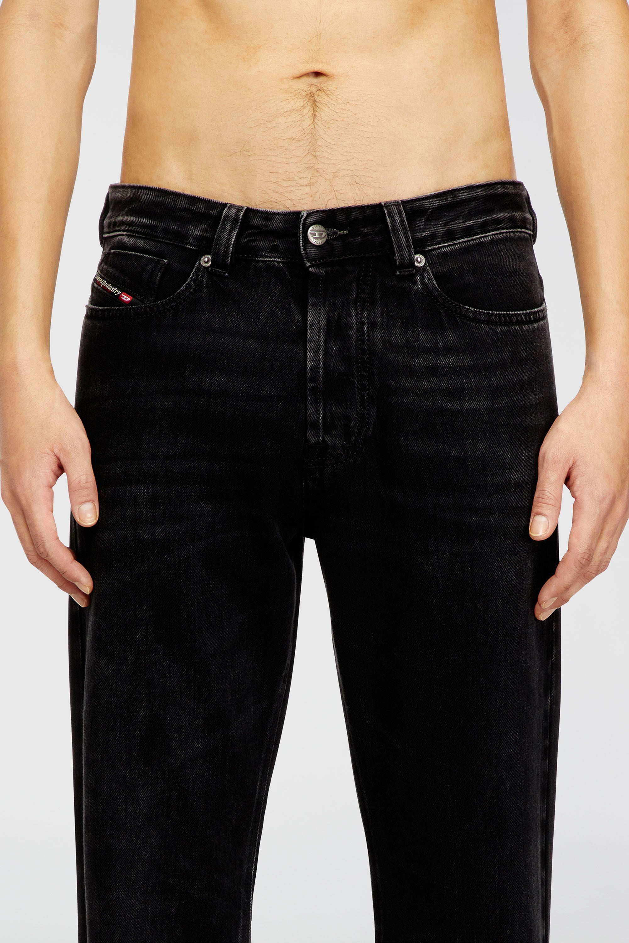 Diesel - Relaxed Jeans 1980 D-Eeper 09P09 Hombre, Negro/Gris oscuro - 5