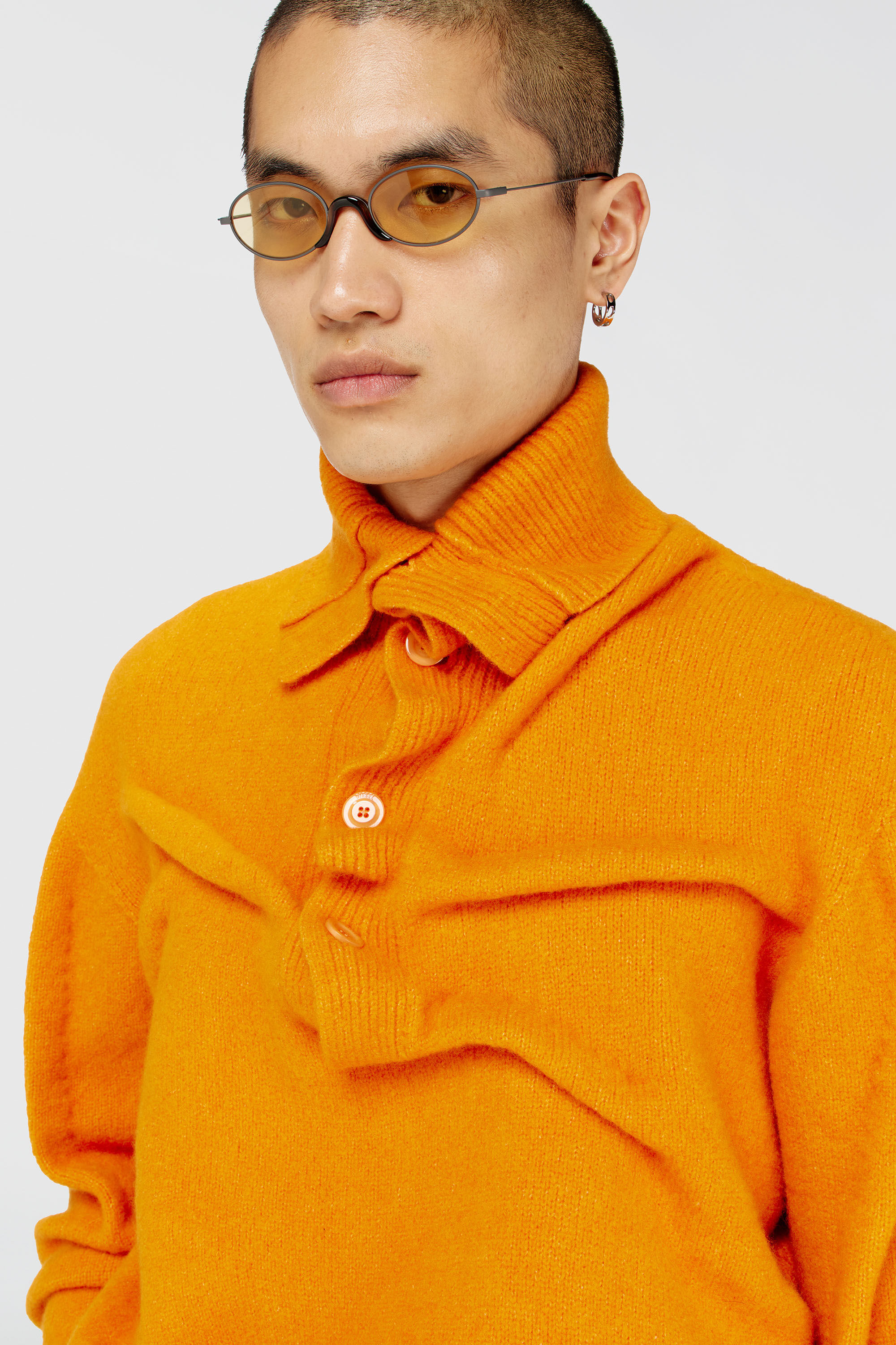 Diesel - K-ANDREW, Jersey con cuello abotonado de punto afieltrado con textura arrugada Hombre in Naranja - 5