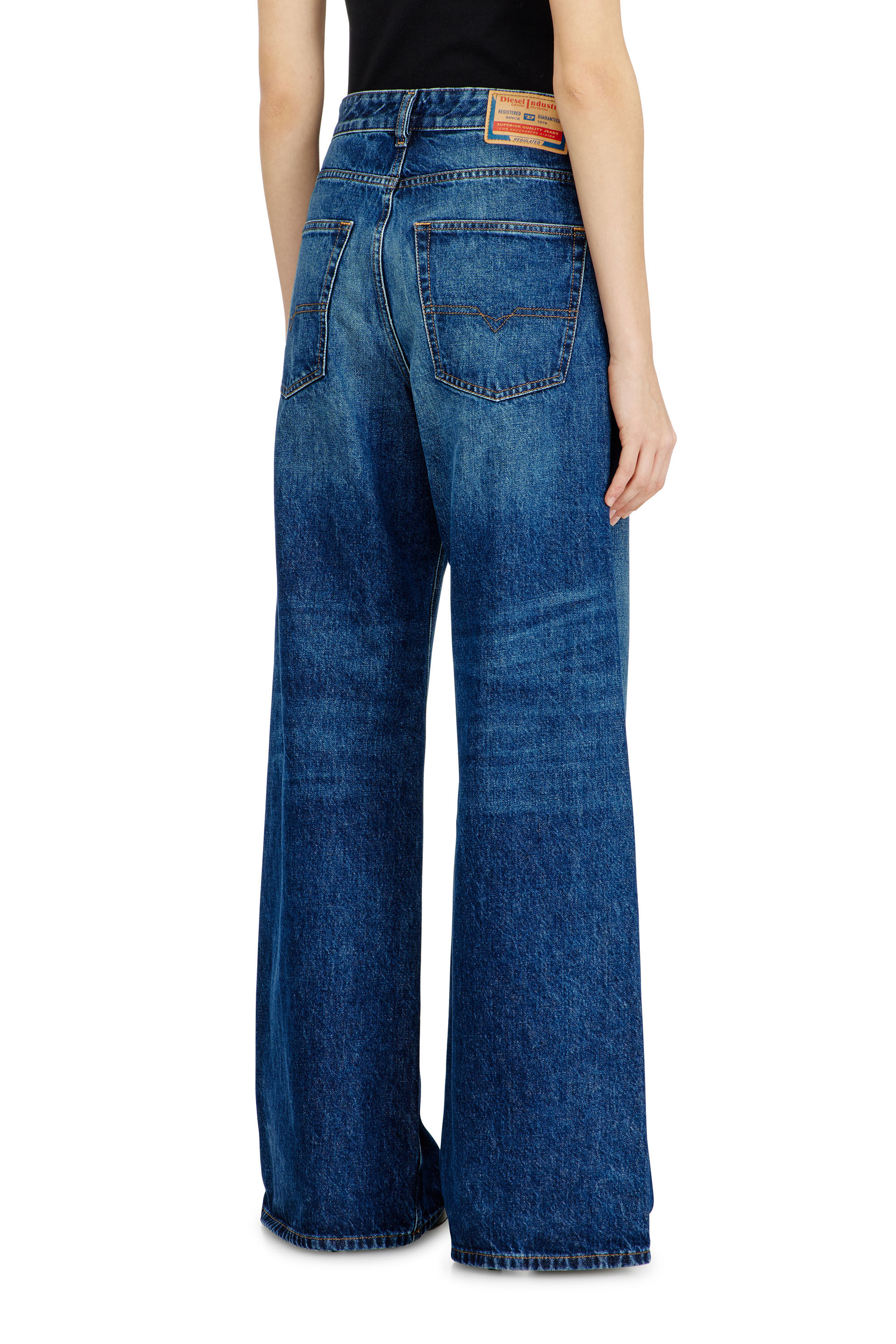 Vaqueros anchos de mujer en azul Oscuro | Diesel®