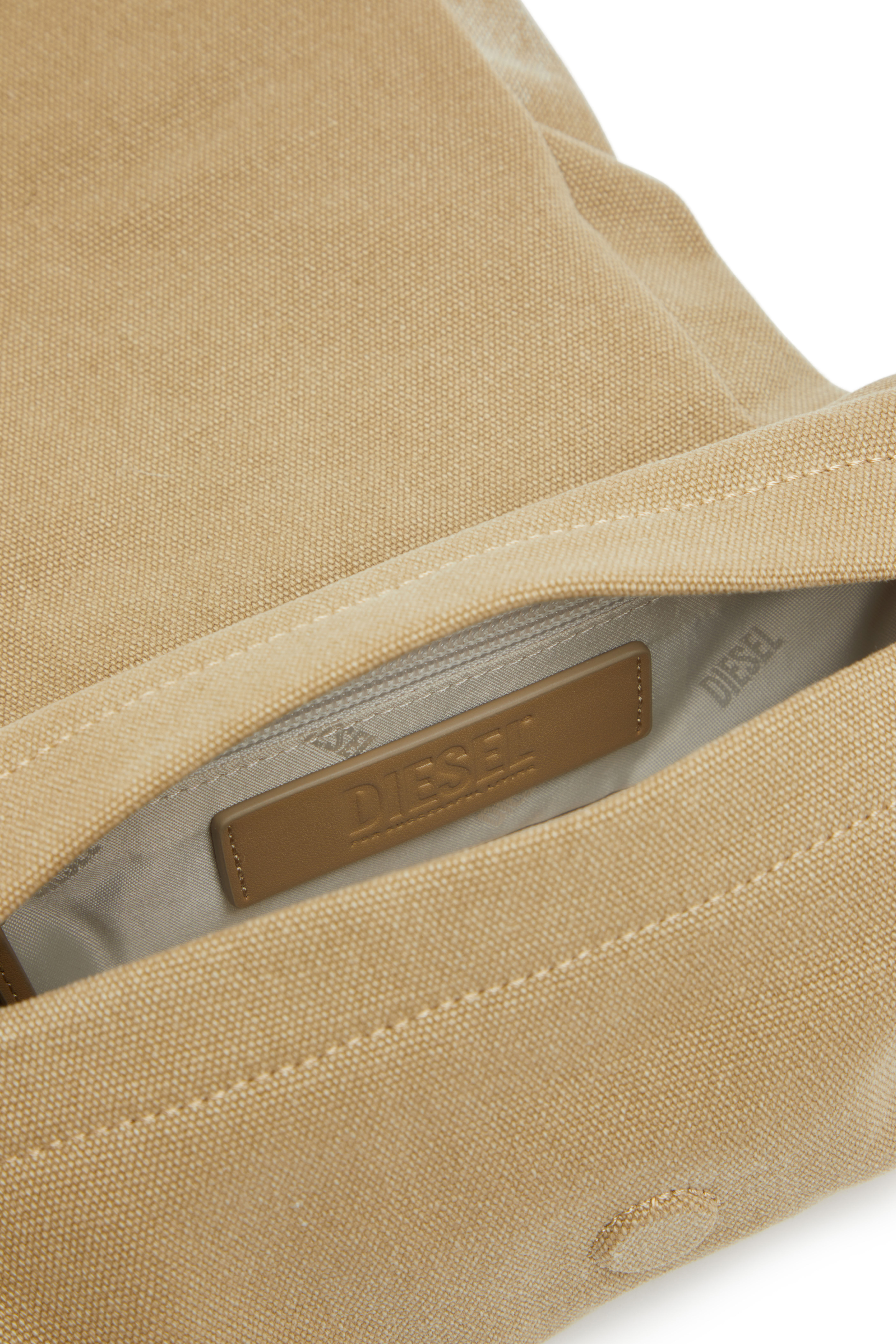 Diesel - SCRUNCH-D SHOULDER S, Scrunch-D S-Pequeño bolso de hombro en lona lavada Mujer in Beige - 5
