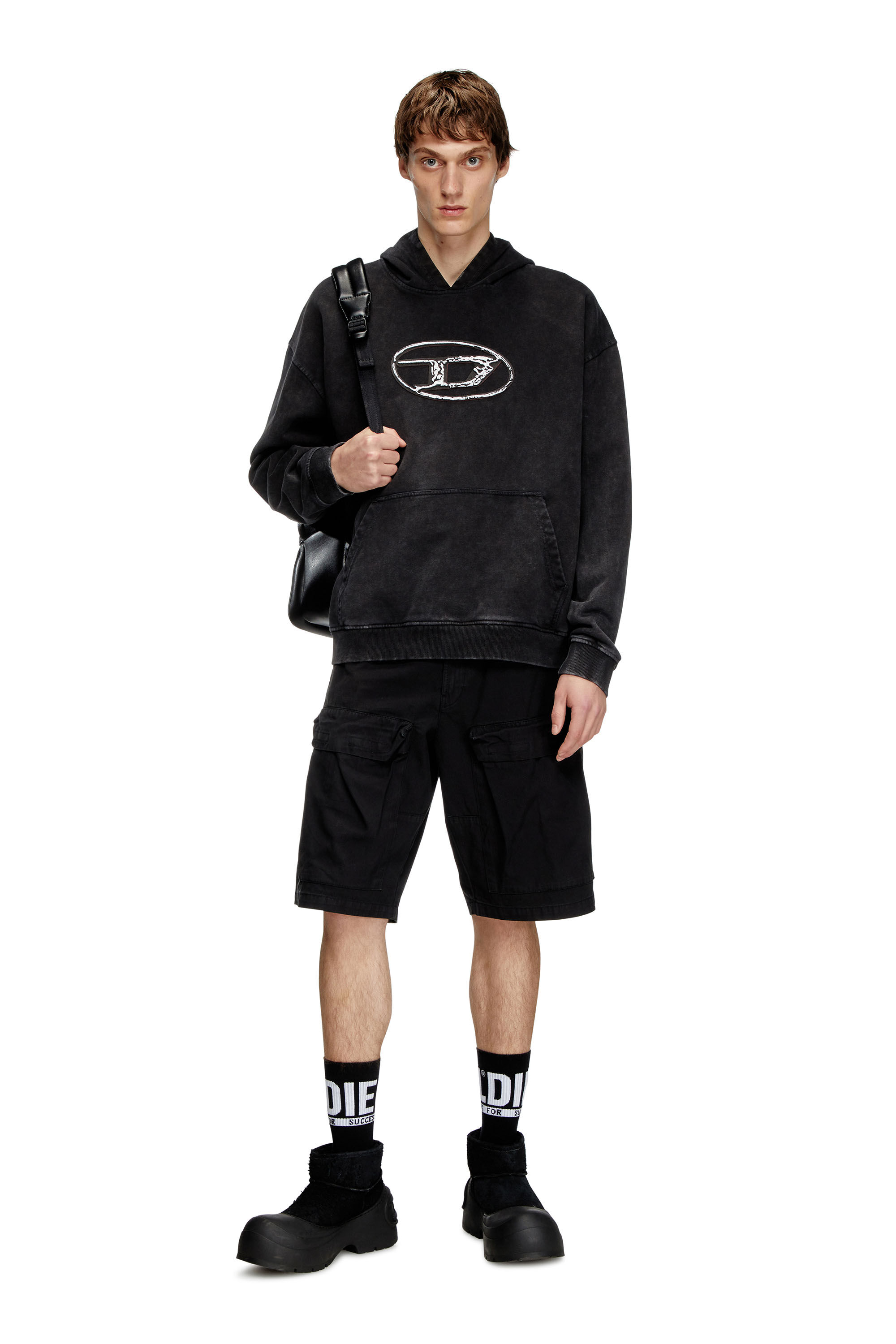 Diesel - P-BEECK-SHORT, Pantalones cortos cargo de algodón orgánico desteñido Hombre in Negro - 1