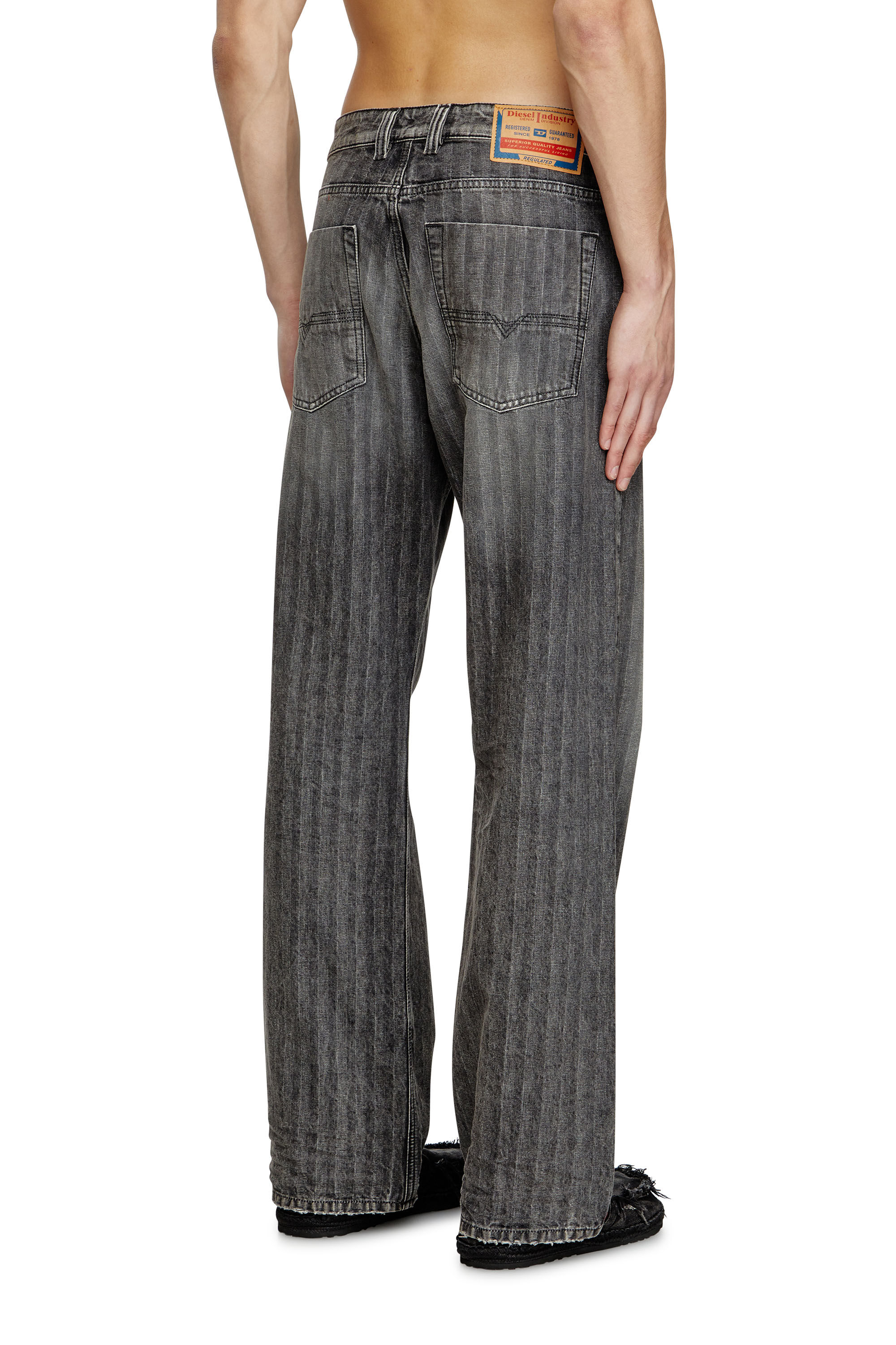 Diesel - Relaxed Jeans 1980 D-Eeper 09L59 Hombre, Gris Claro - 4
