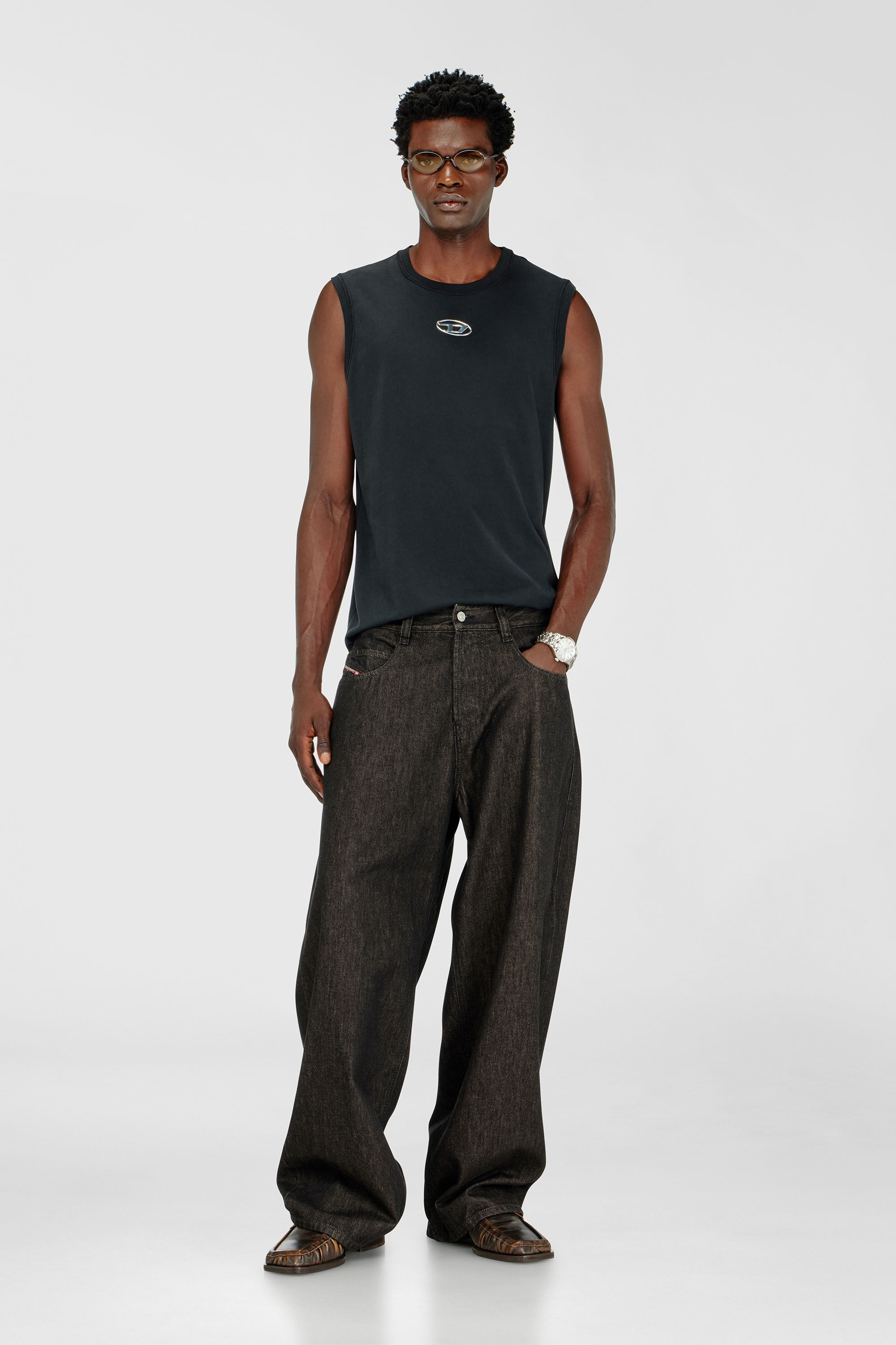 Diesel - T-BISCO-IOD, Camiseta de tirantes de algod&oacute;n sin mangas con Oval D met&aacute;lico Hombre in Negro - 1