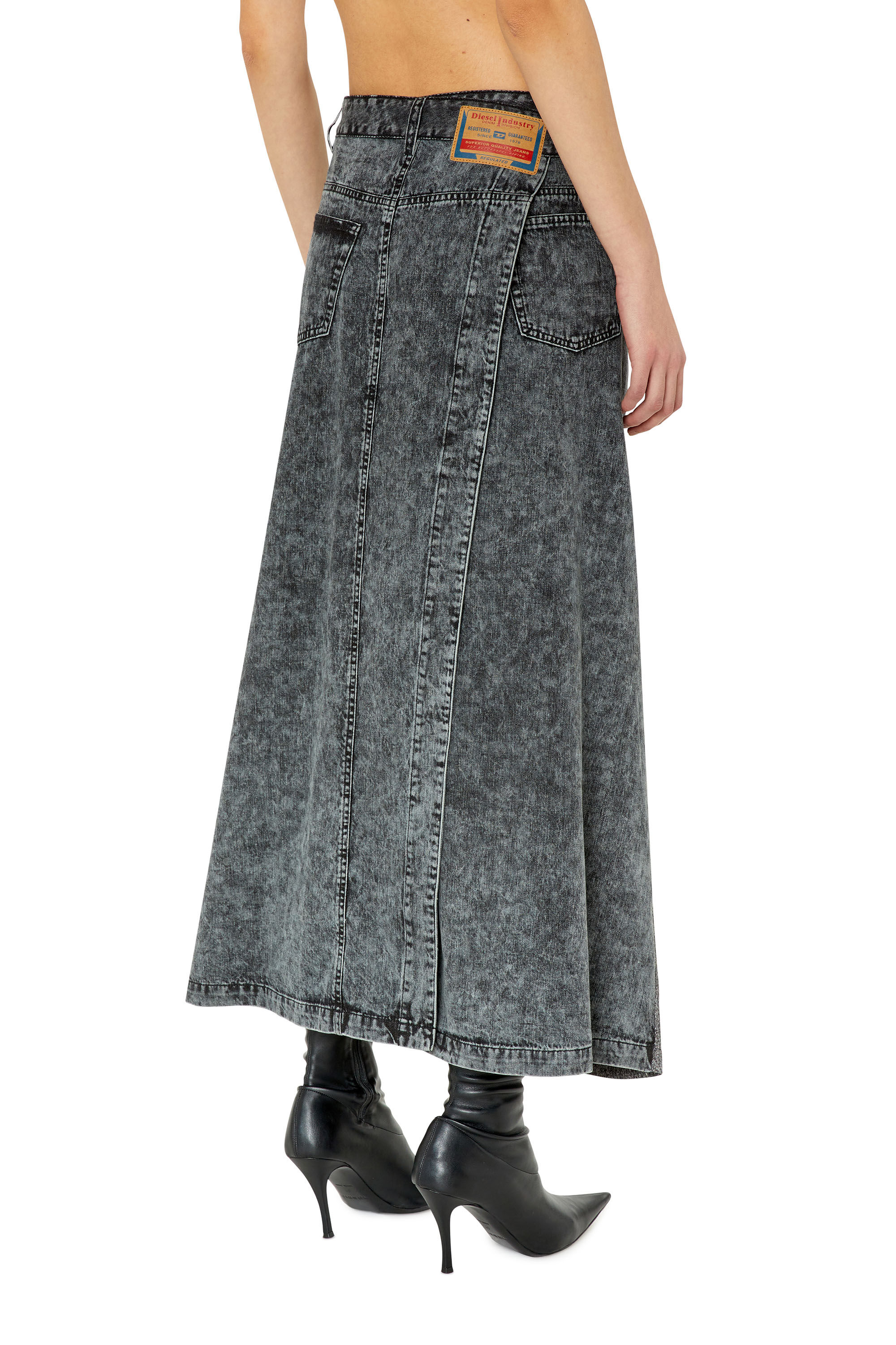 Diesel - O-TINA, Falda de sarga con estampado en denim de trampantojo Mujer in Negro - 4