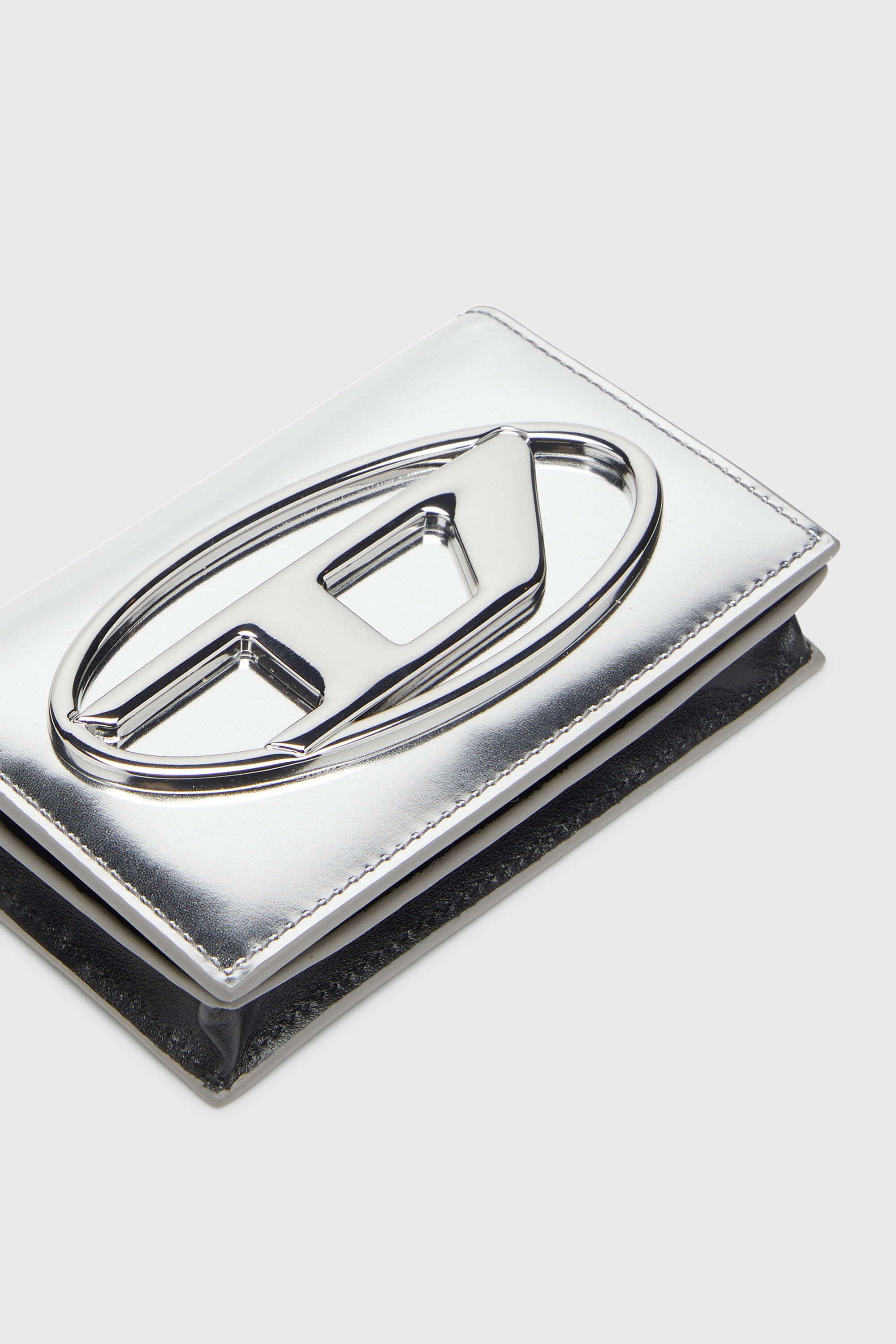 Diesel - 1DR CARD HOLDER IV, Portatarjetas de cuero met&aacute;lico Mujer in Plateado - 4