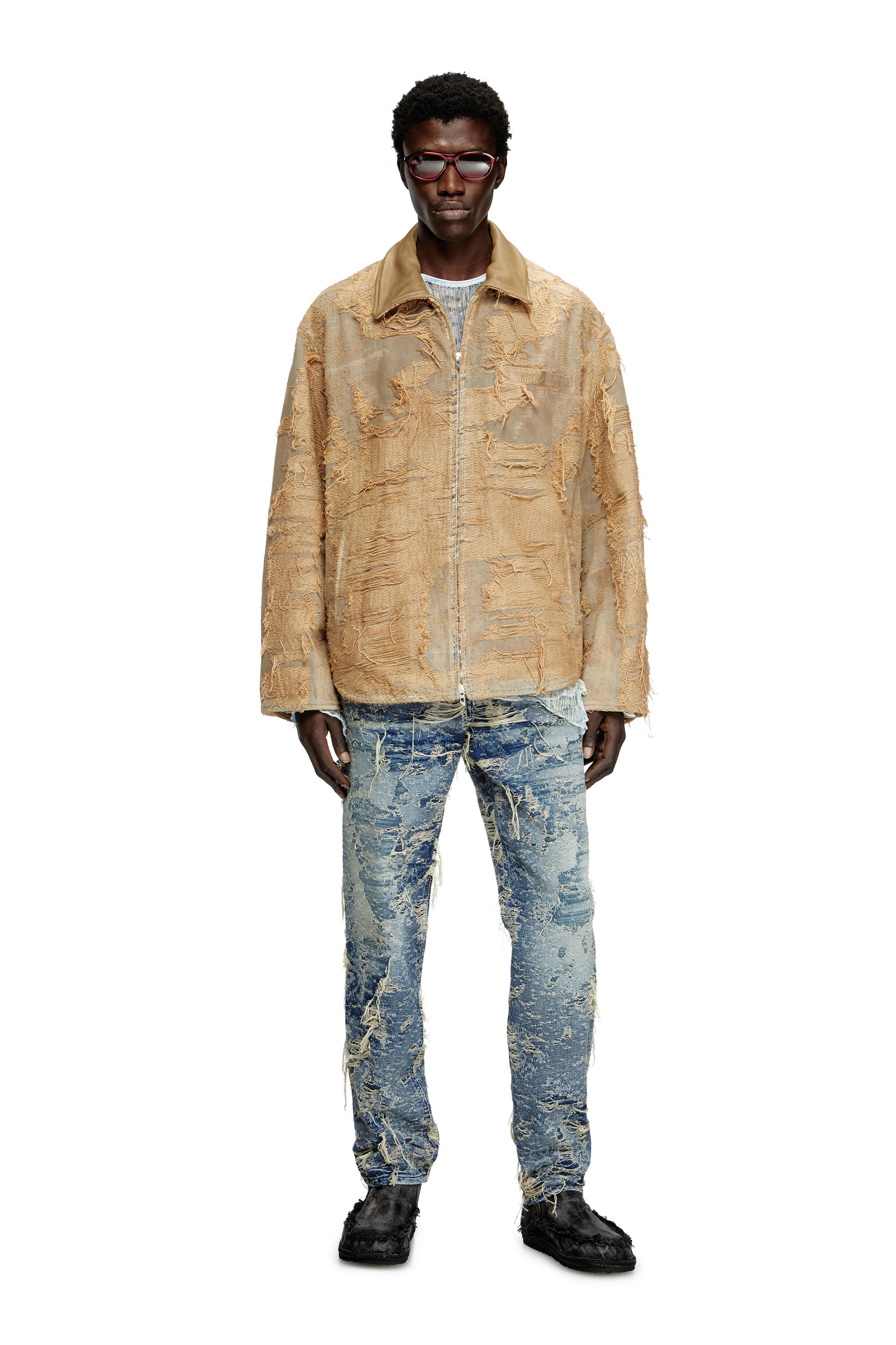 Diesel - D-IVAR-FSG, Chaqueta de denim sobreteñido con hilos flotantes Hombre in Marrón - 1