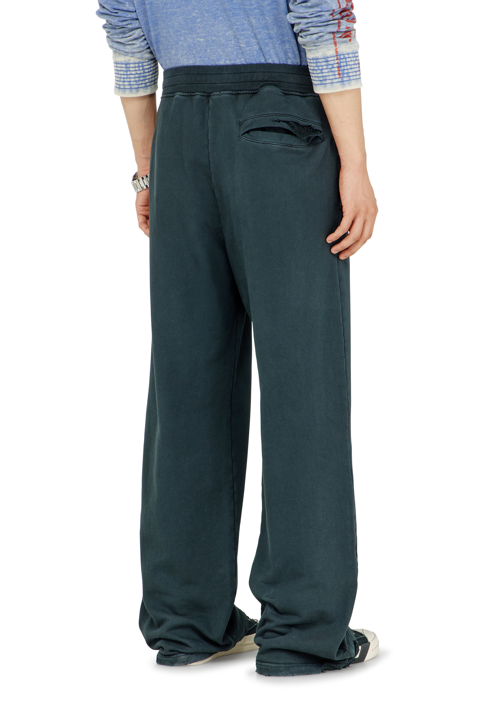 Diesel - P-MARTAINS-CRYSTALS, Pantal&oacute;n efecto desgastado con detalles de cristal Hombre in ToBeDefined - 4