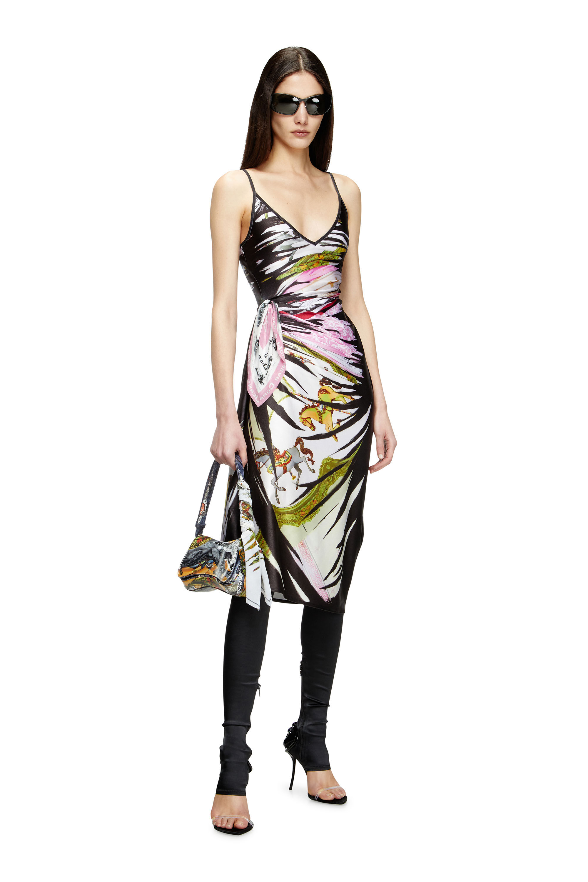 Diesel - D-OROTYS, Vestido midi drapeado con estampado de bandana Mujer in Multicolor - 1