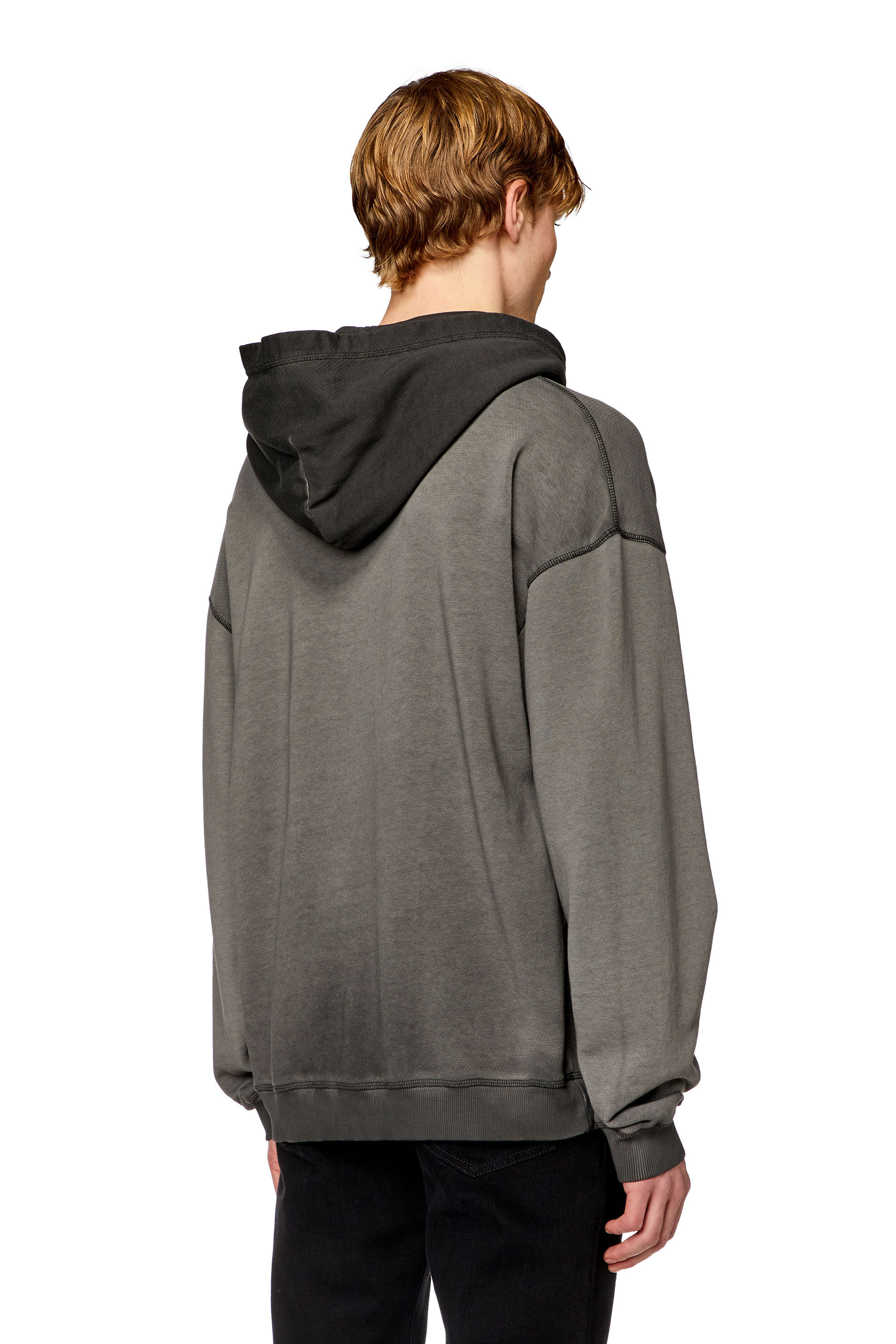 Diesel - S-BOXT-HOOD-N10, Sudadera con capucha desteñida con estampado de corazón Hombre in Negro - 3