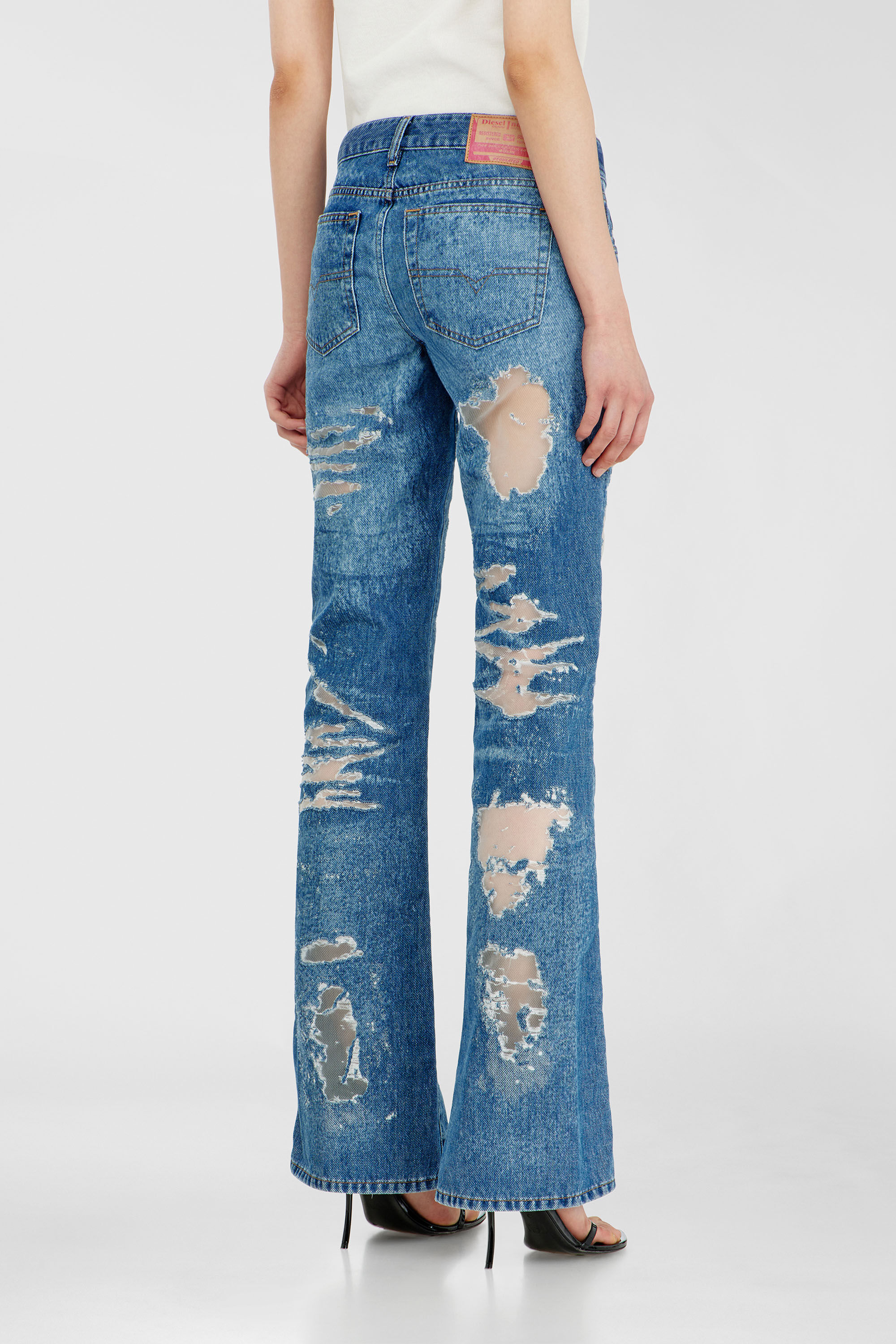 Diesel - Bootcut Jeans 1969 D-Ebbey 068ZH Mujer, Azul medio - 3