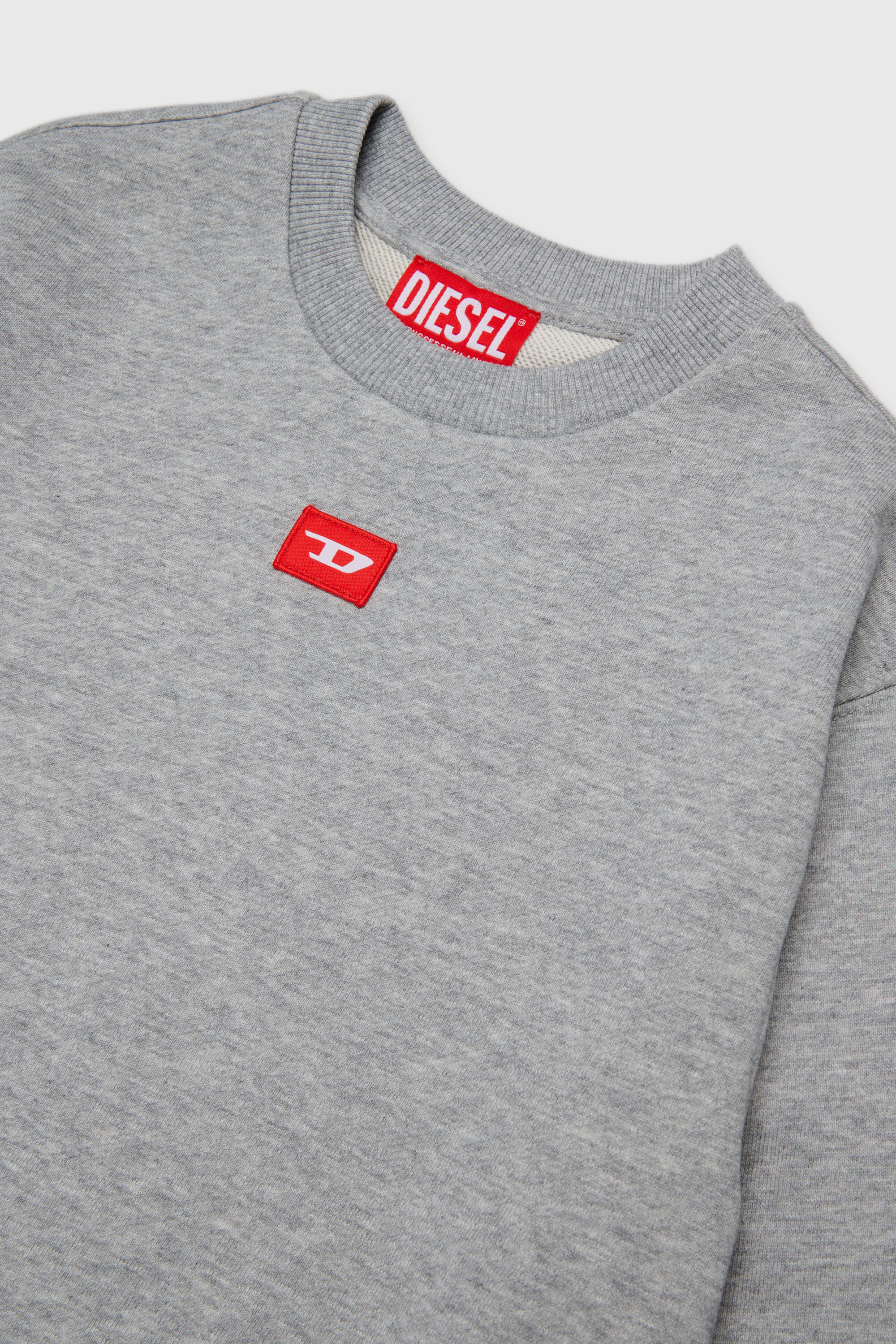 Diesel - SXGIN OVER, Sudadera con peque&ntilde;o parche de logo Unisex in Gris - 3