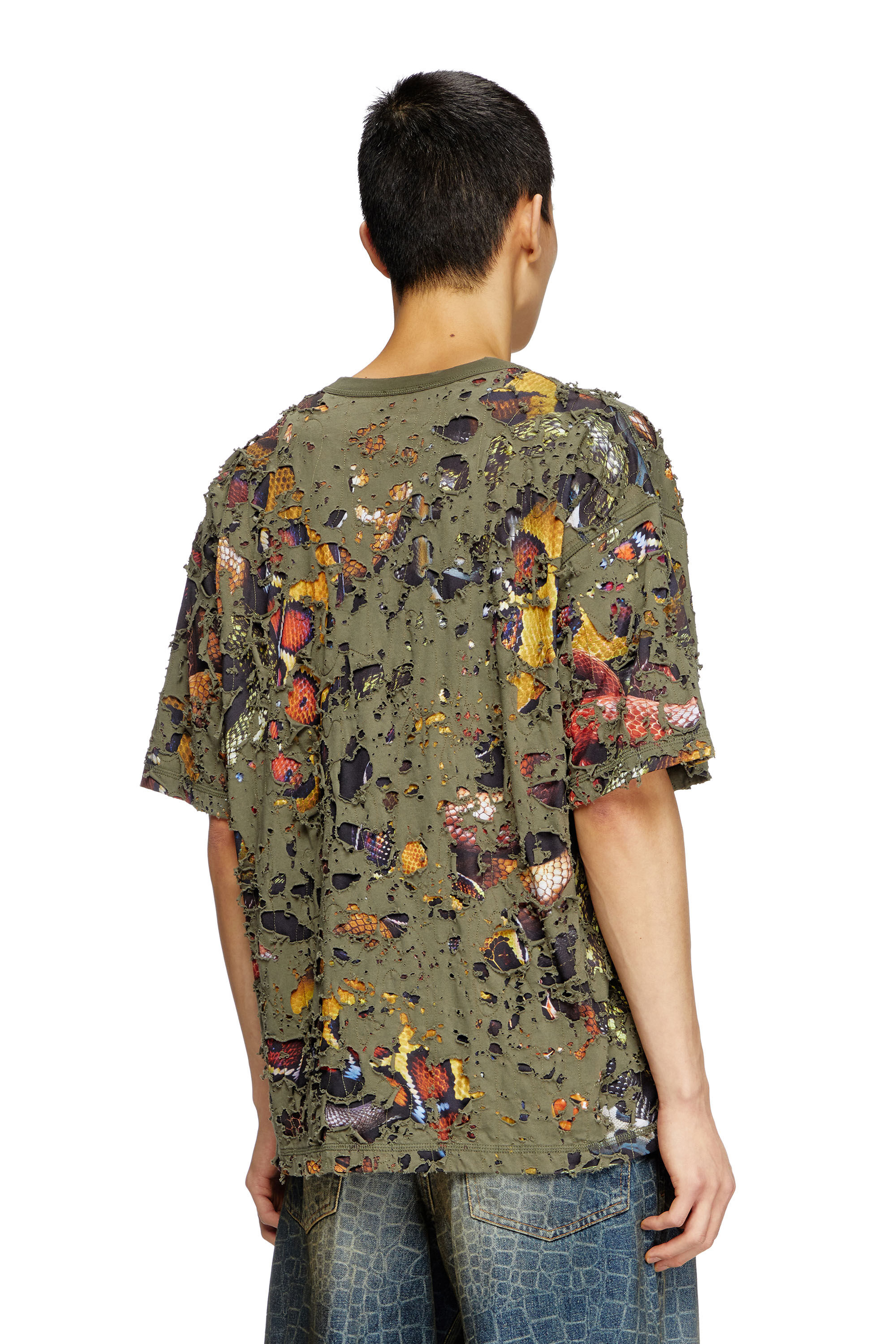 Diesel - CL-T-BOXT-DEVOR-SNAKE, Camiseta con estampado de serpiente y capa destruida Unisex in Verde - 4