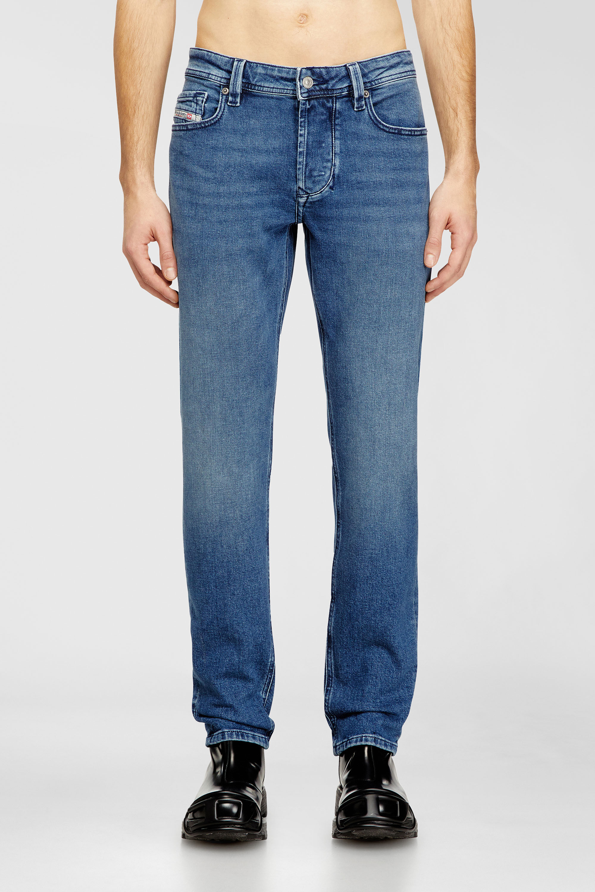 Diesel - Regular Jeans 1986 Larkee-Beex 0ADBA Hombre, Azul medio - 2