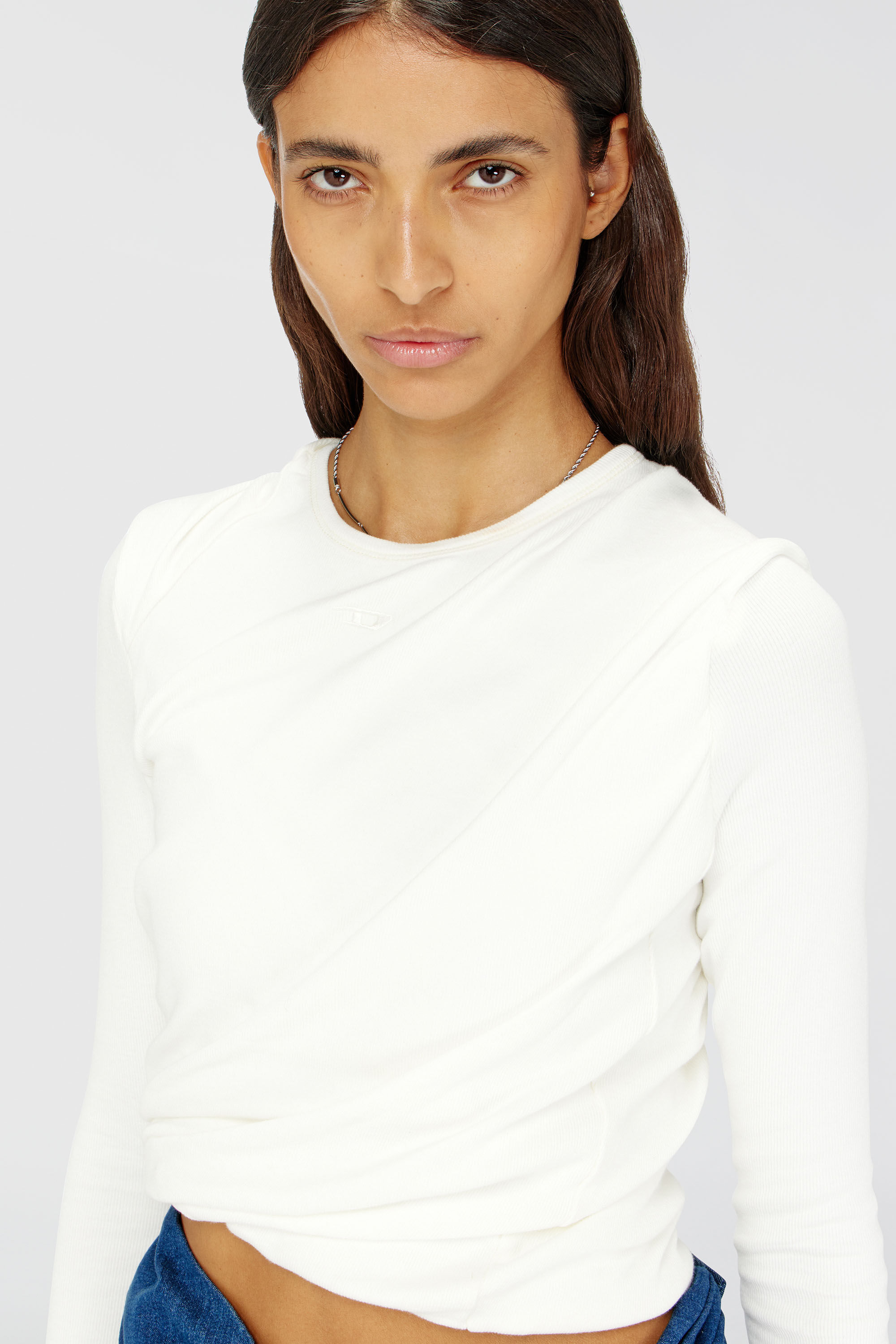 Diesel - T-ASAY-PL, Camiseta de manga larga fruncida en punto doble capa Mujer in Blanco - 5