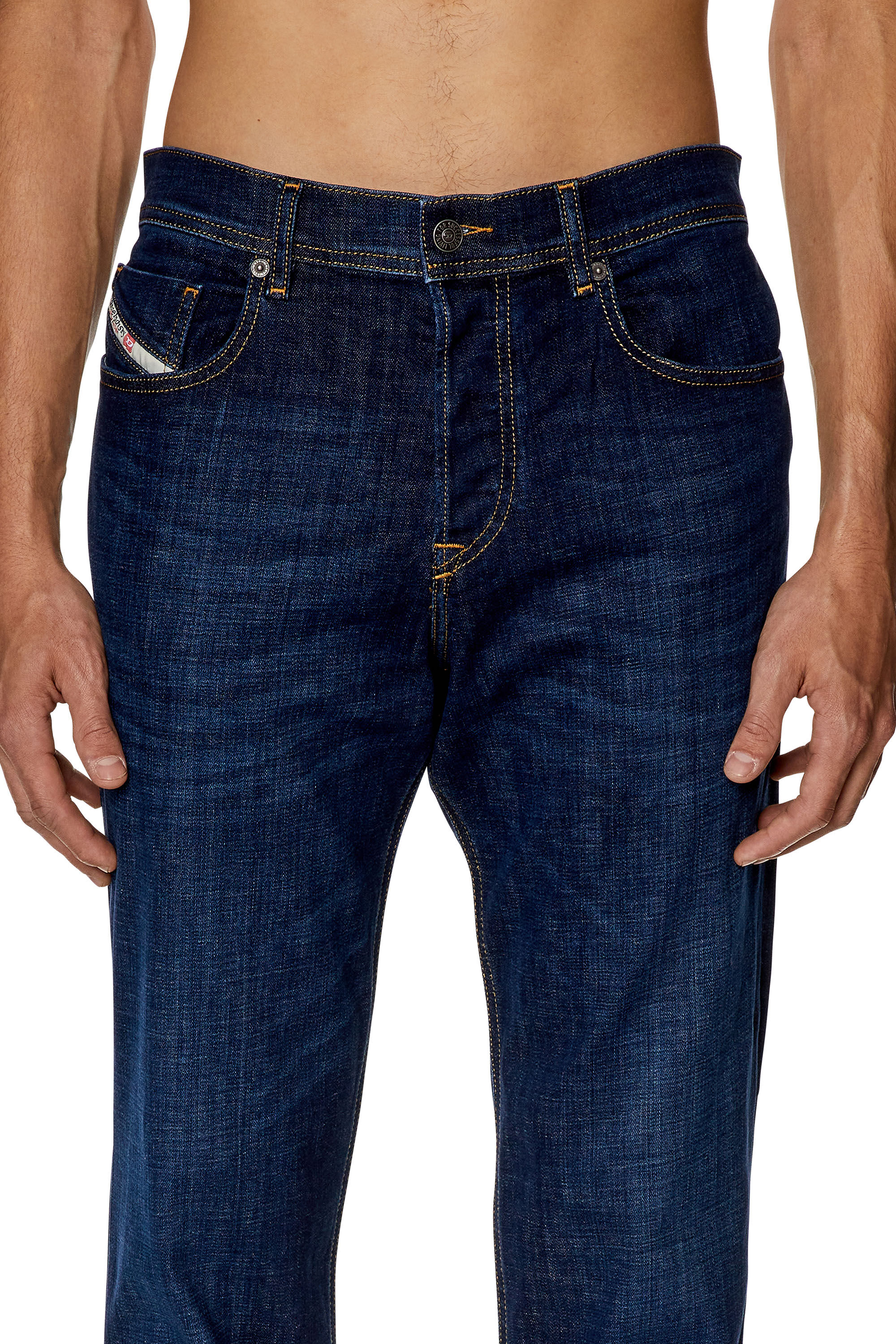 Diesel - Tapered Jeans 2023 D-Finitive 09F89, Azul Oscuro - Image 5