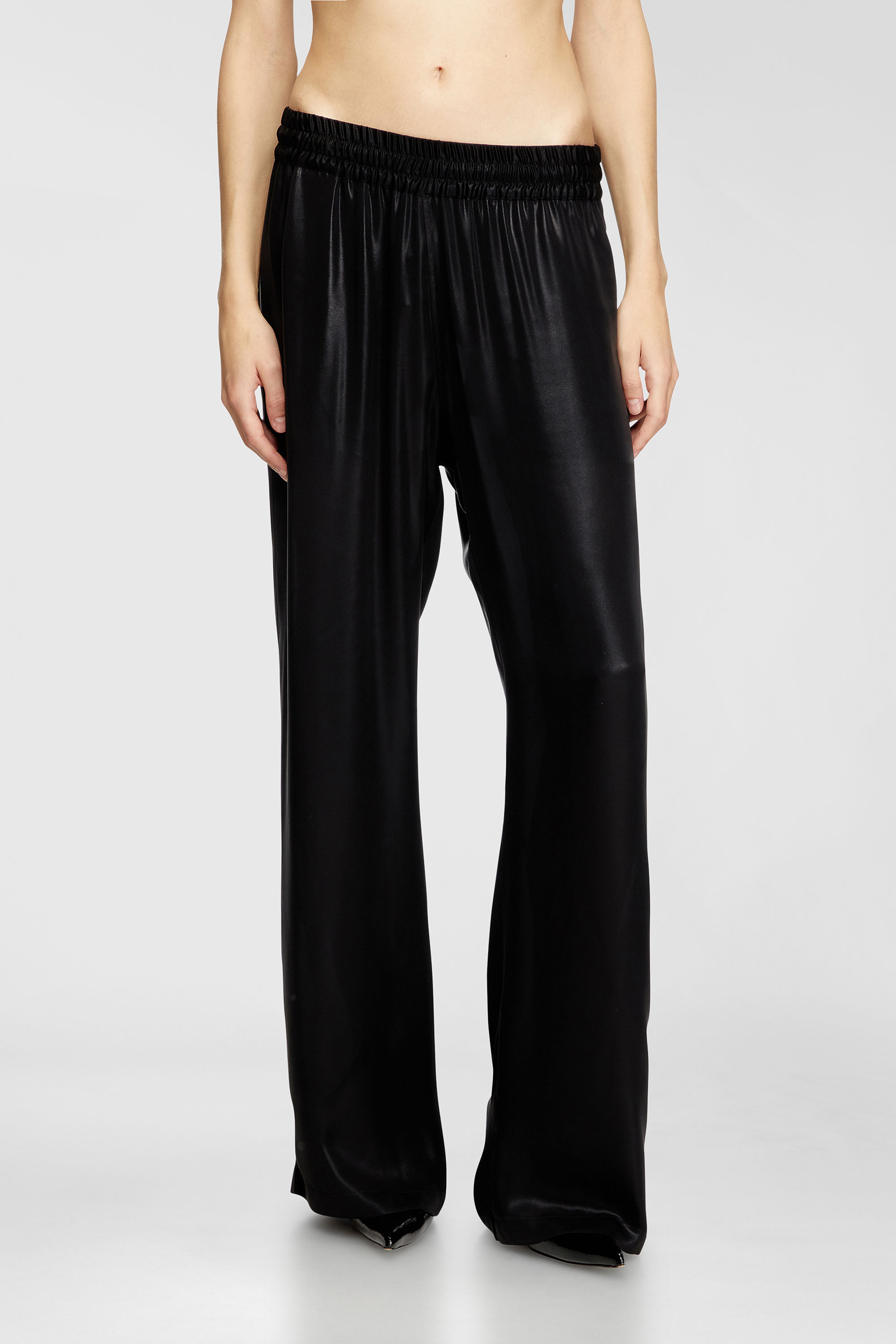 Diesel - P-DREYER-C-WN-Q1, Pantalones deportivos de sat&eacute;n Mujer in Negro - 3